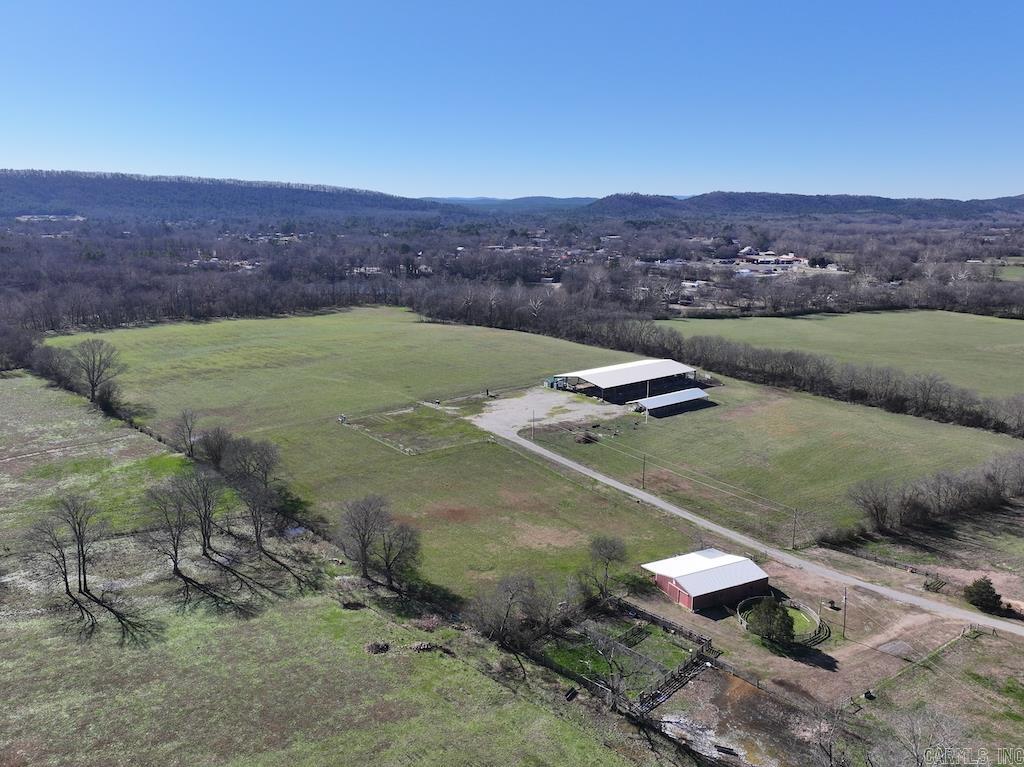 360  Hwy 27 N  Story, AR