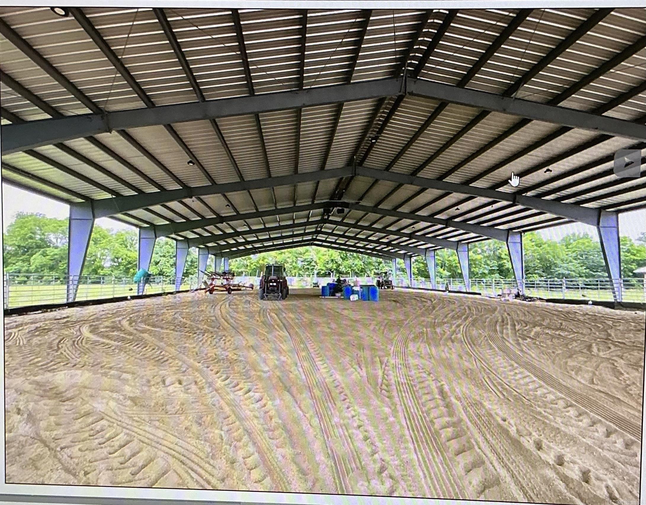 360  Hwy 27 N  Story, AR