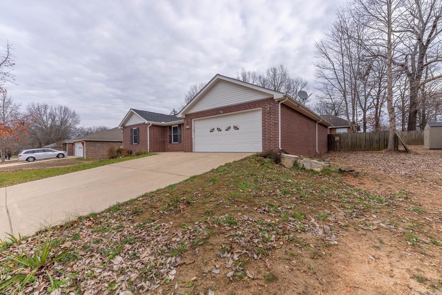 1364 Hampshire Circle Mountain Home, AR 72653