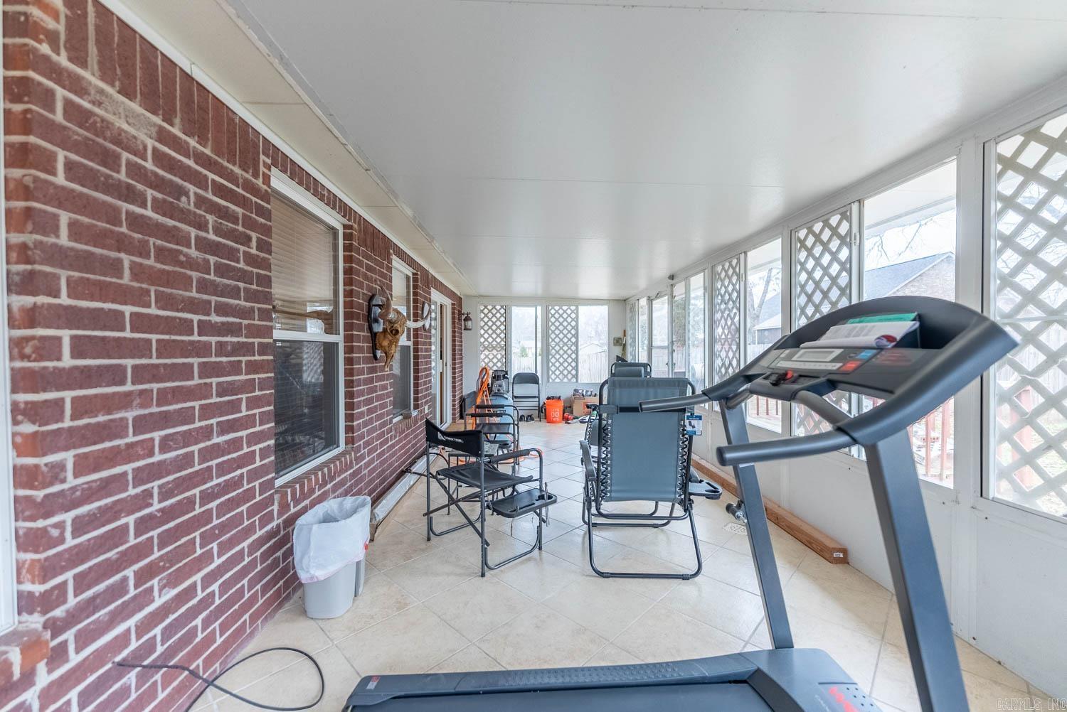 1364 Hampshire Circle Mountain Home, AR 72653