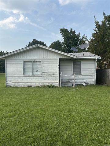 2701 W Pullen  Pine Bluff, AR