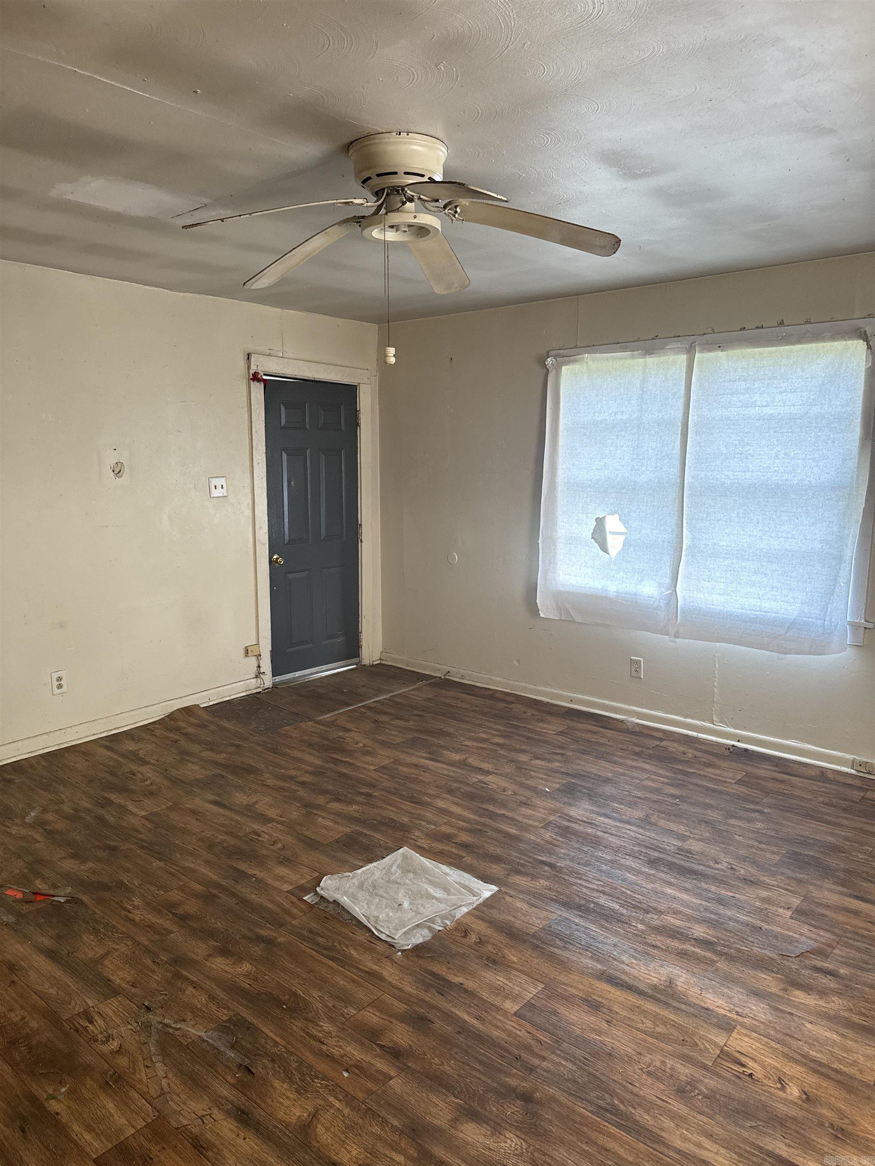 2701 W Pullen  Pine Bluff, AR