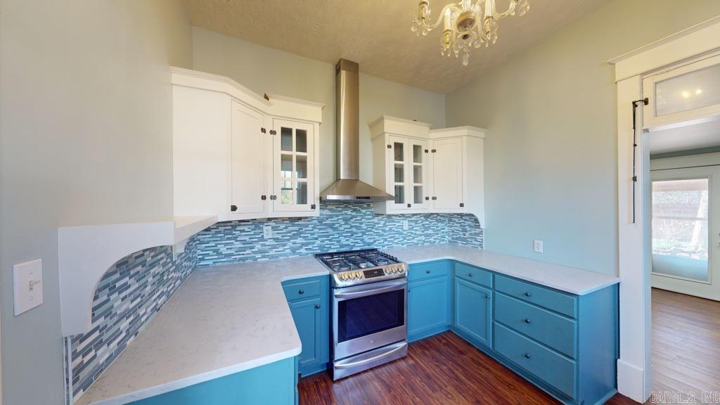1203  Clifton  Conway, AR