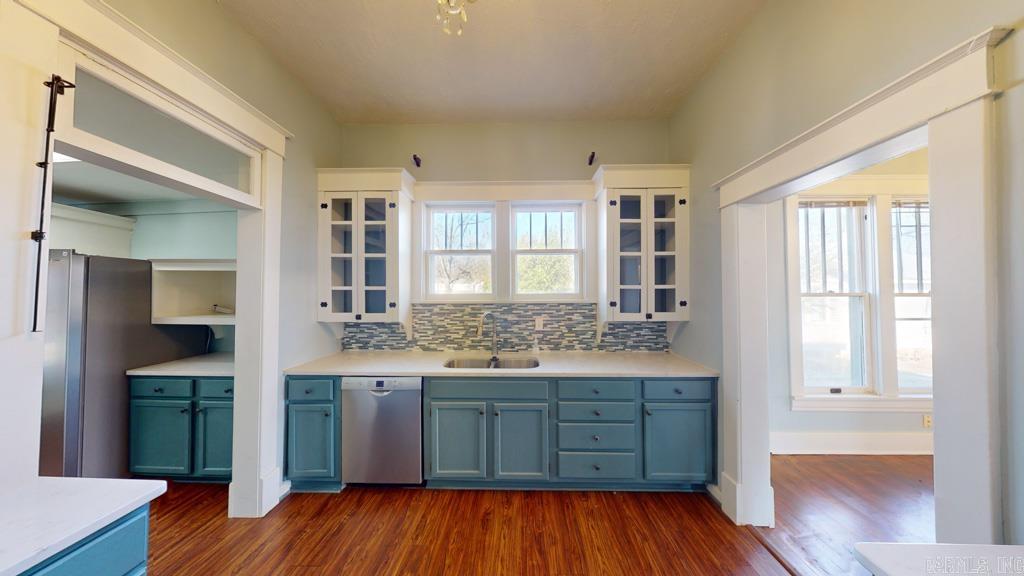 1203  Clifton  Conway, AR