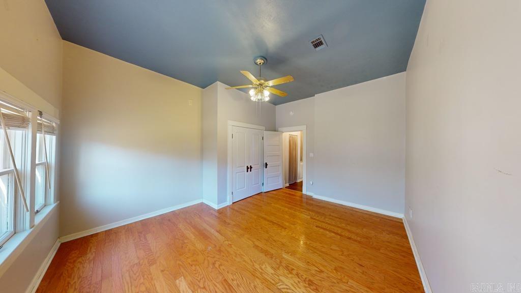 1203  Clifton  Conway, AR