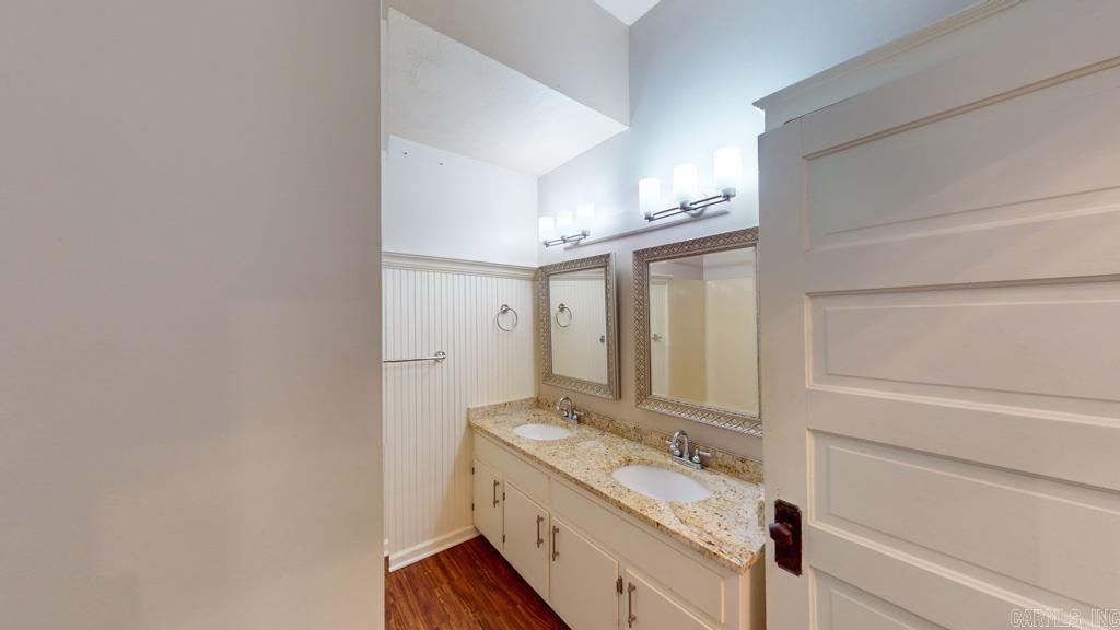 1203  Clifton  Conway, AR