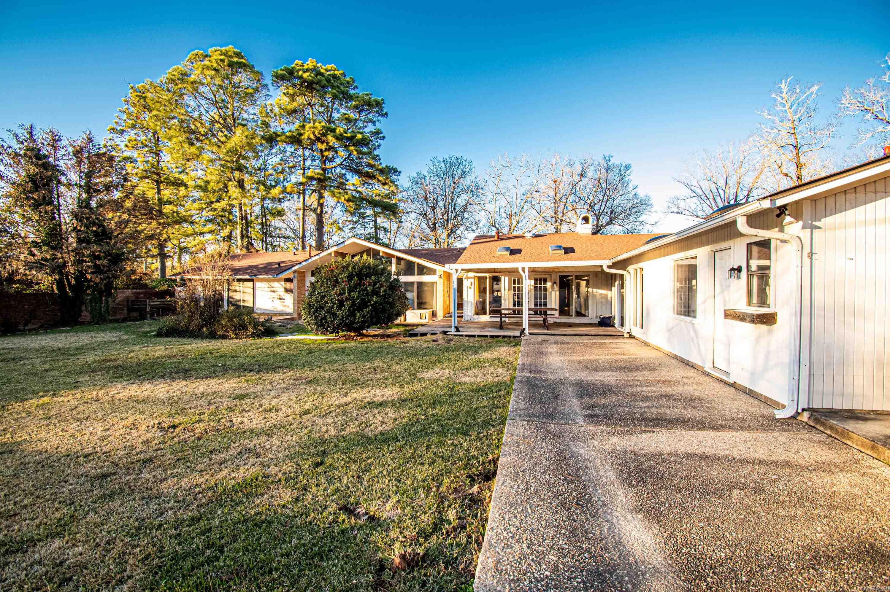 2011 W Elm St  El Dorado, AR