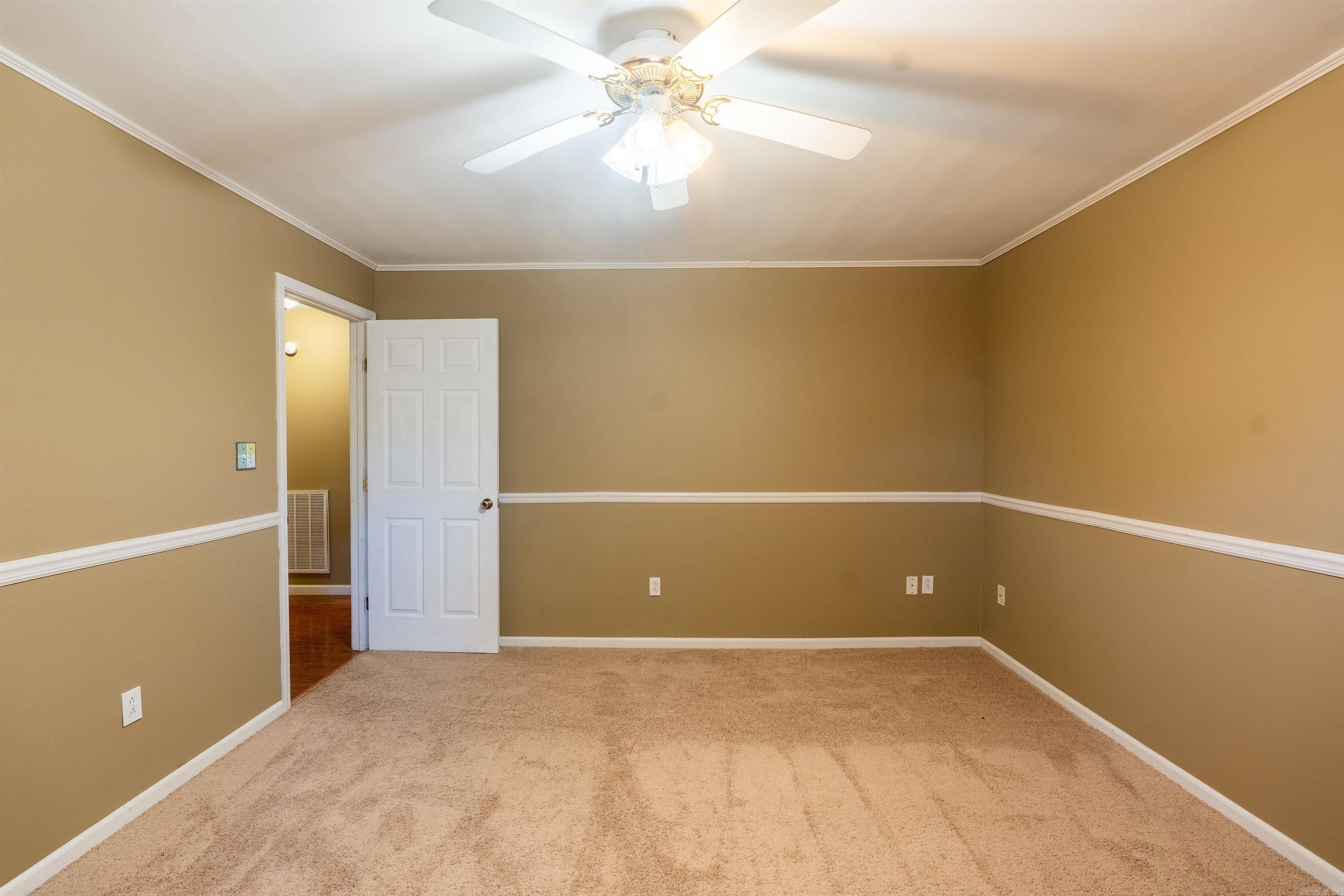 906  Holmes  Searcy, AR
