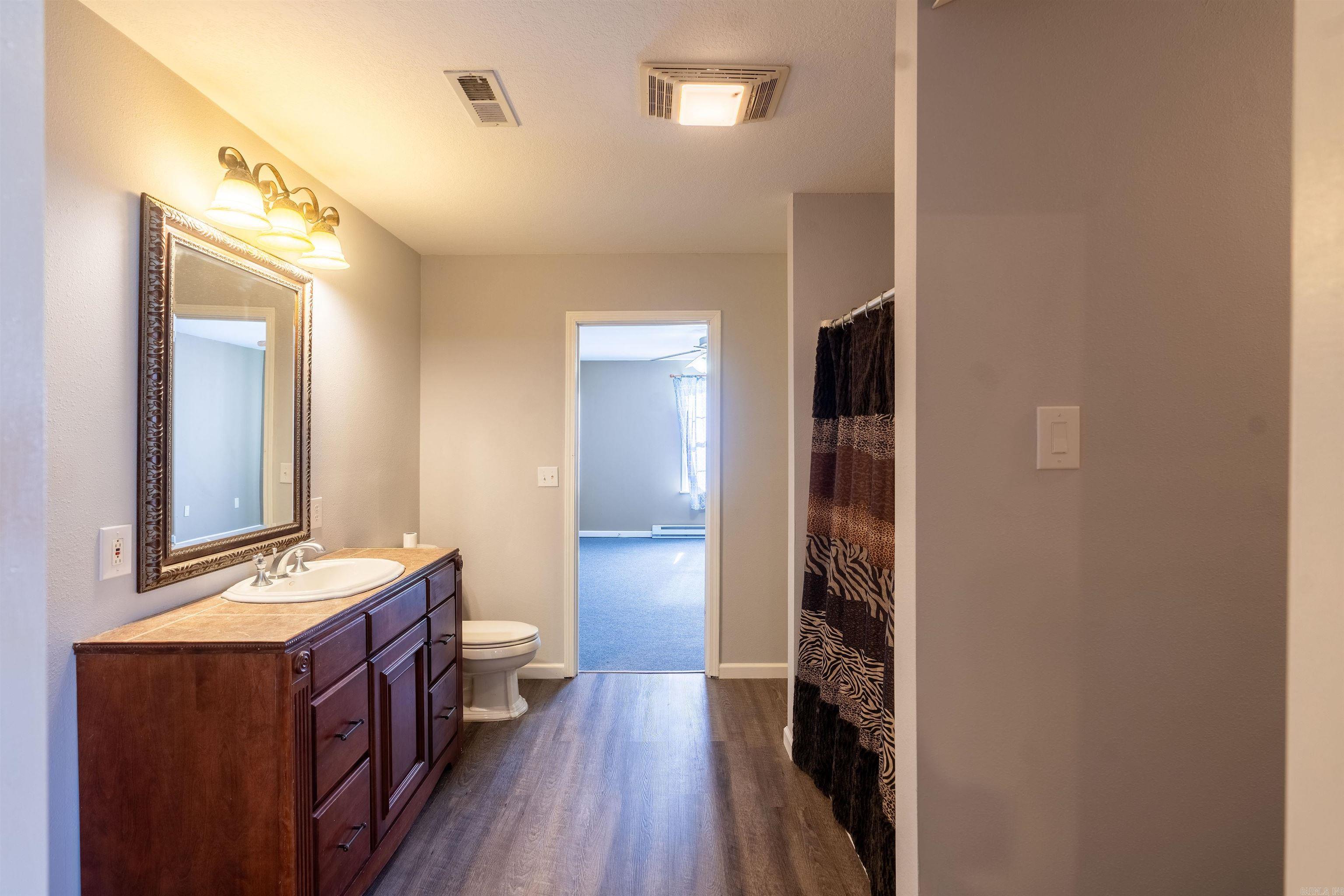 906  Holmes  Searcy, AR