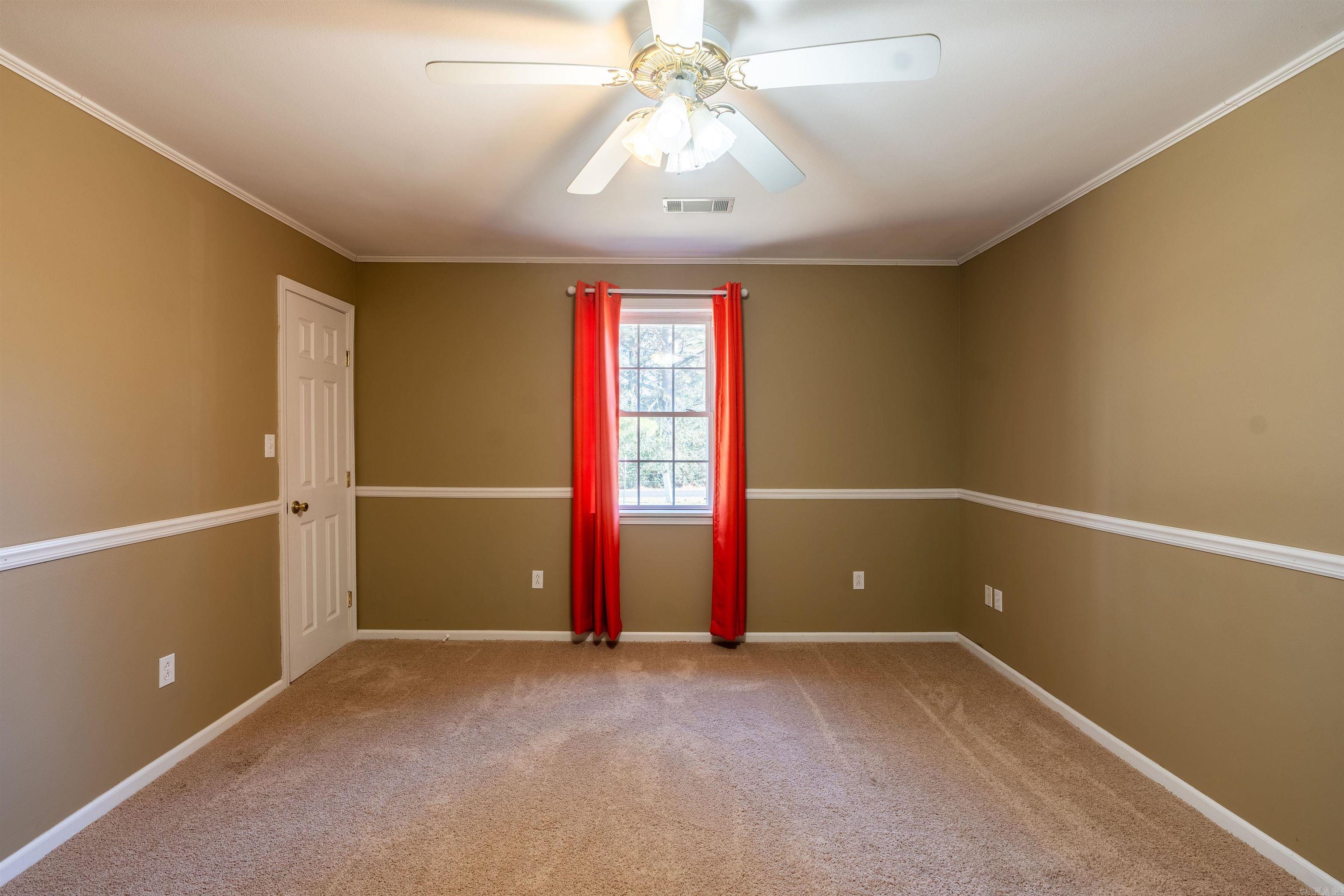906  Holmes  Searcy, AR