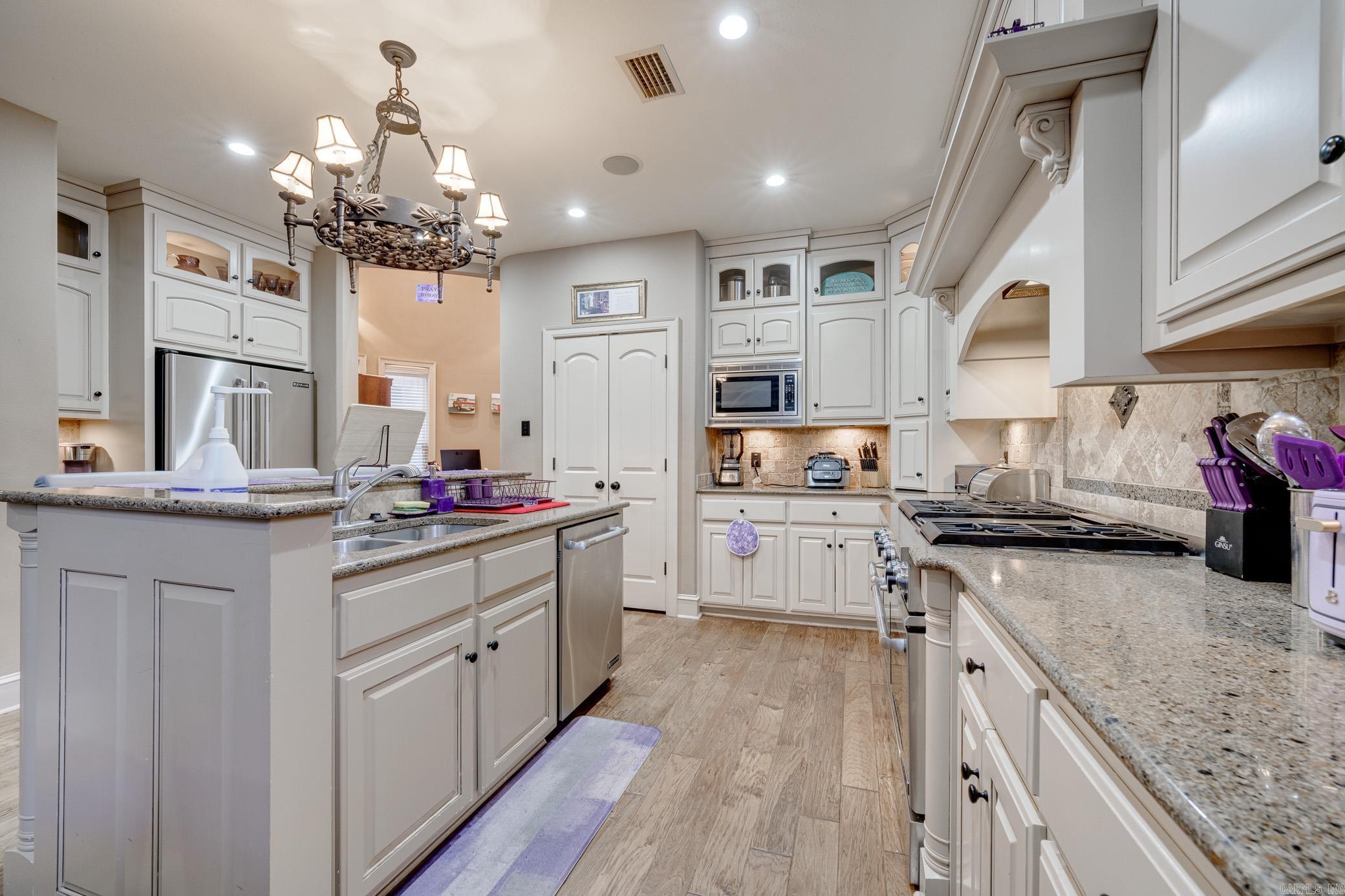 845  Chapel Hill  Conway, AR