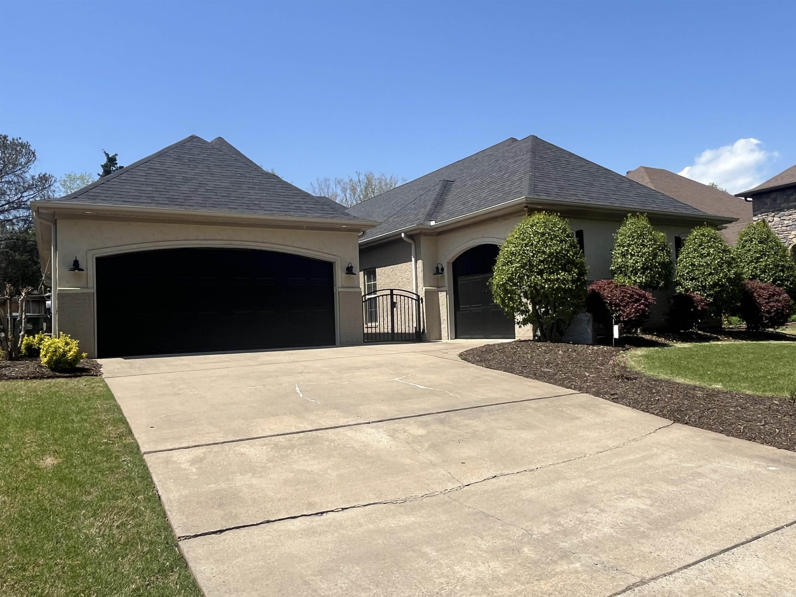 845  Chapel Hill  Conway, AR