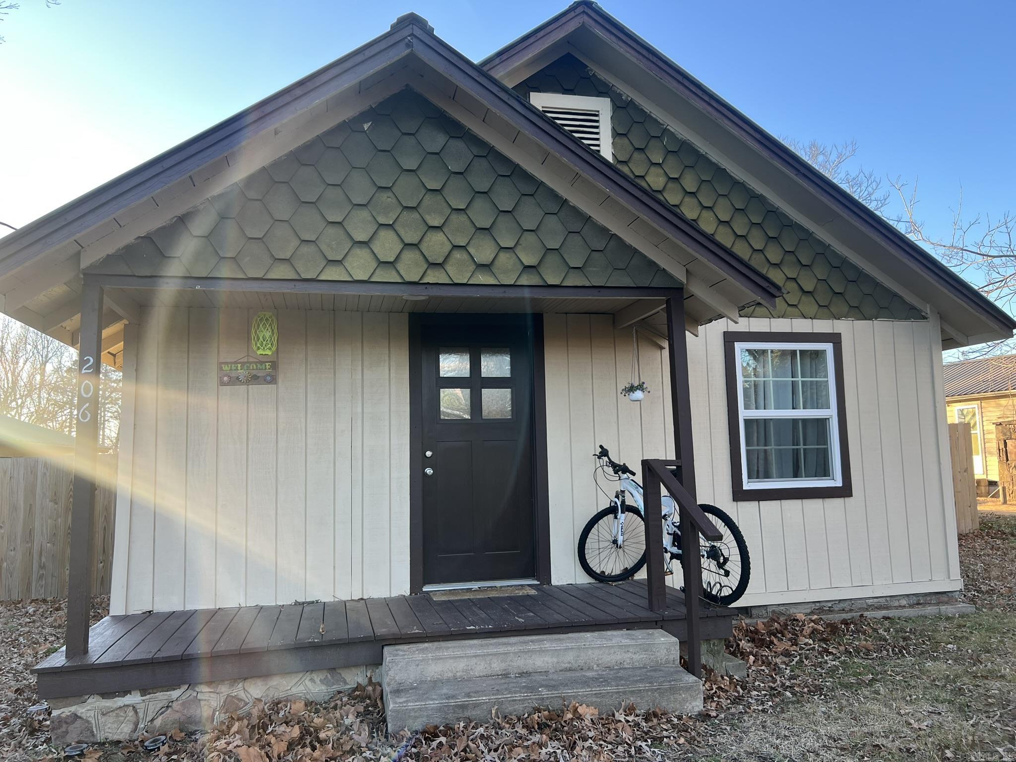 206 N Adams  Mena, AR