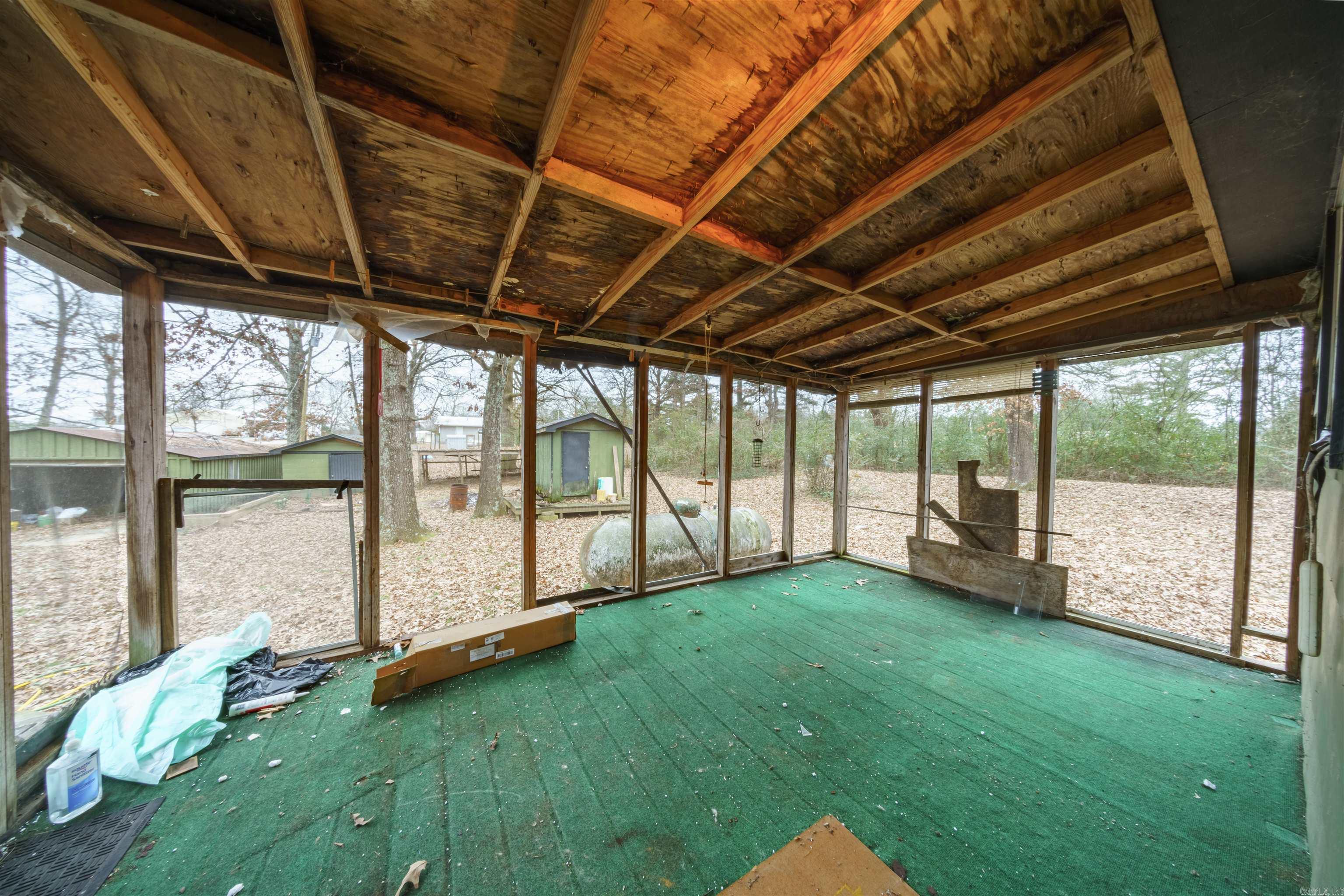993 W River Drive  Strawberry, AR