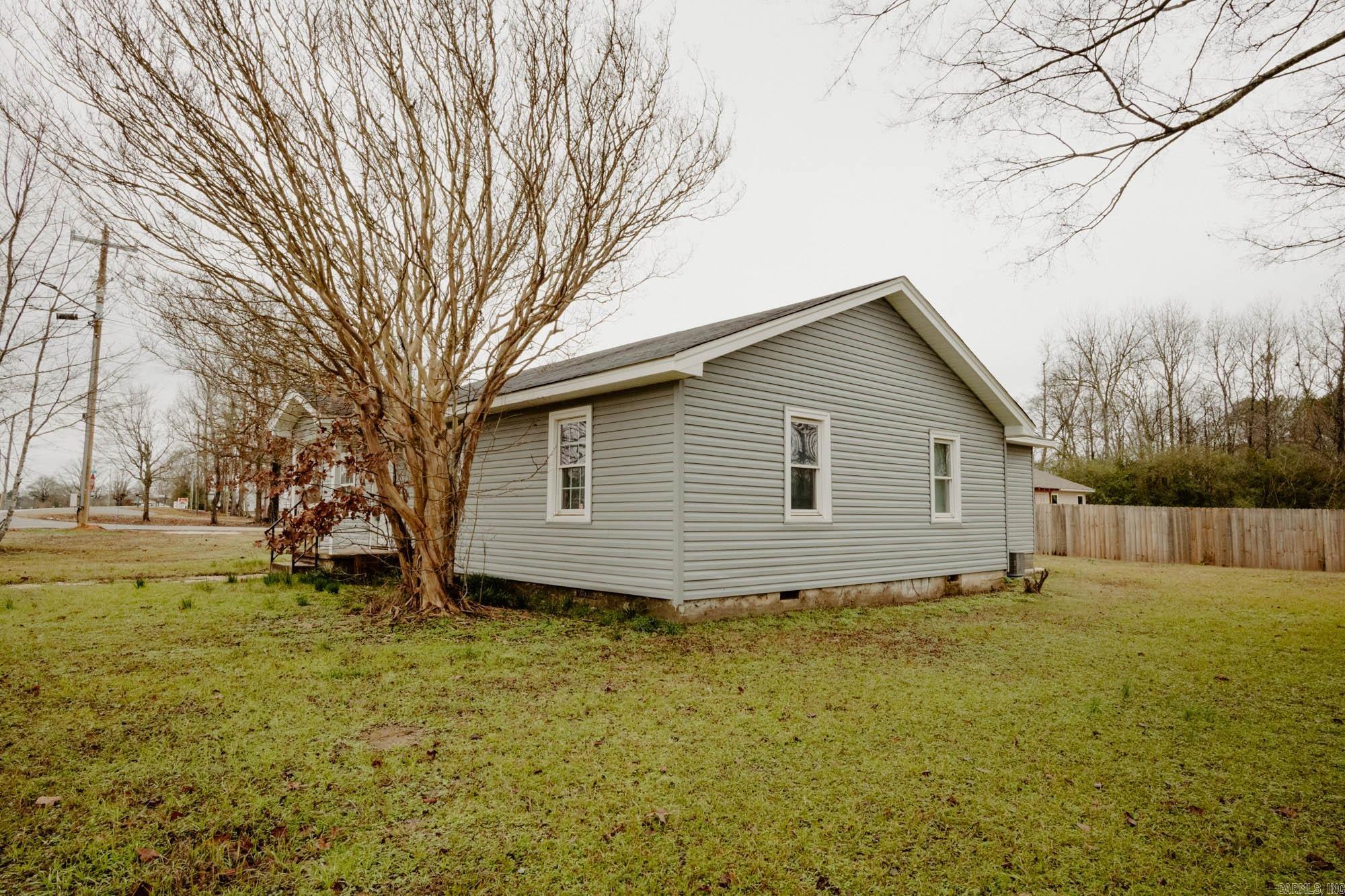 8247 N Main  Benton, AR