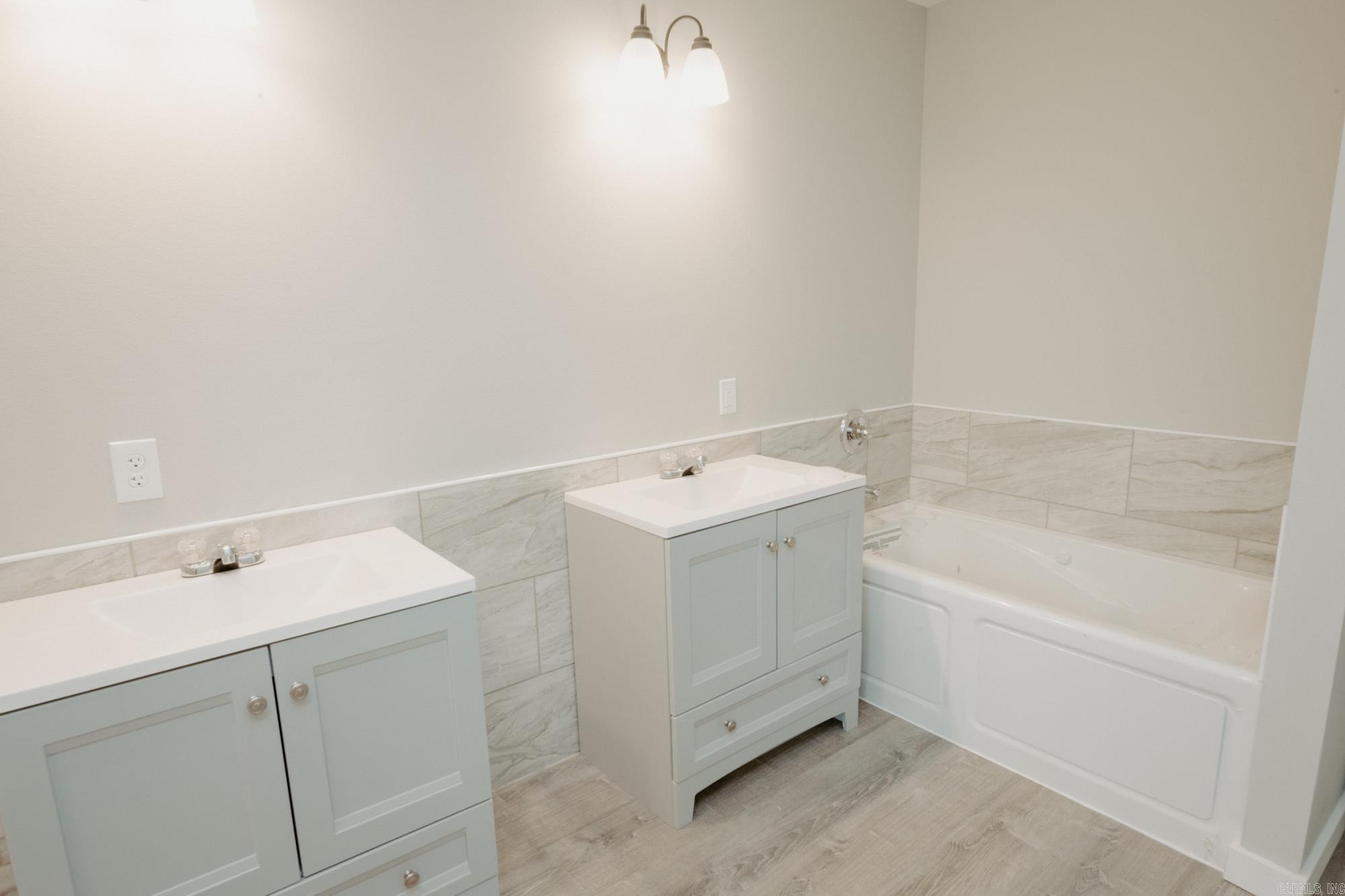 8247 N Main  Benton, AR