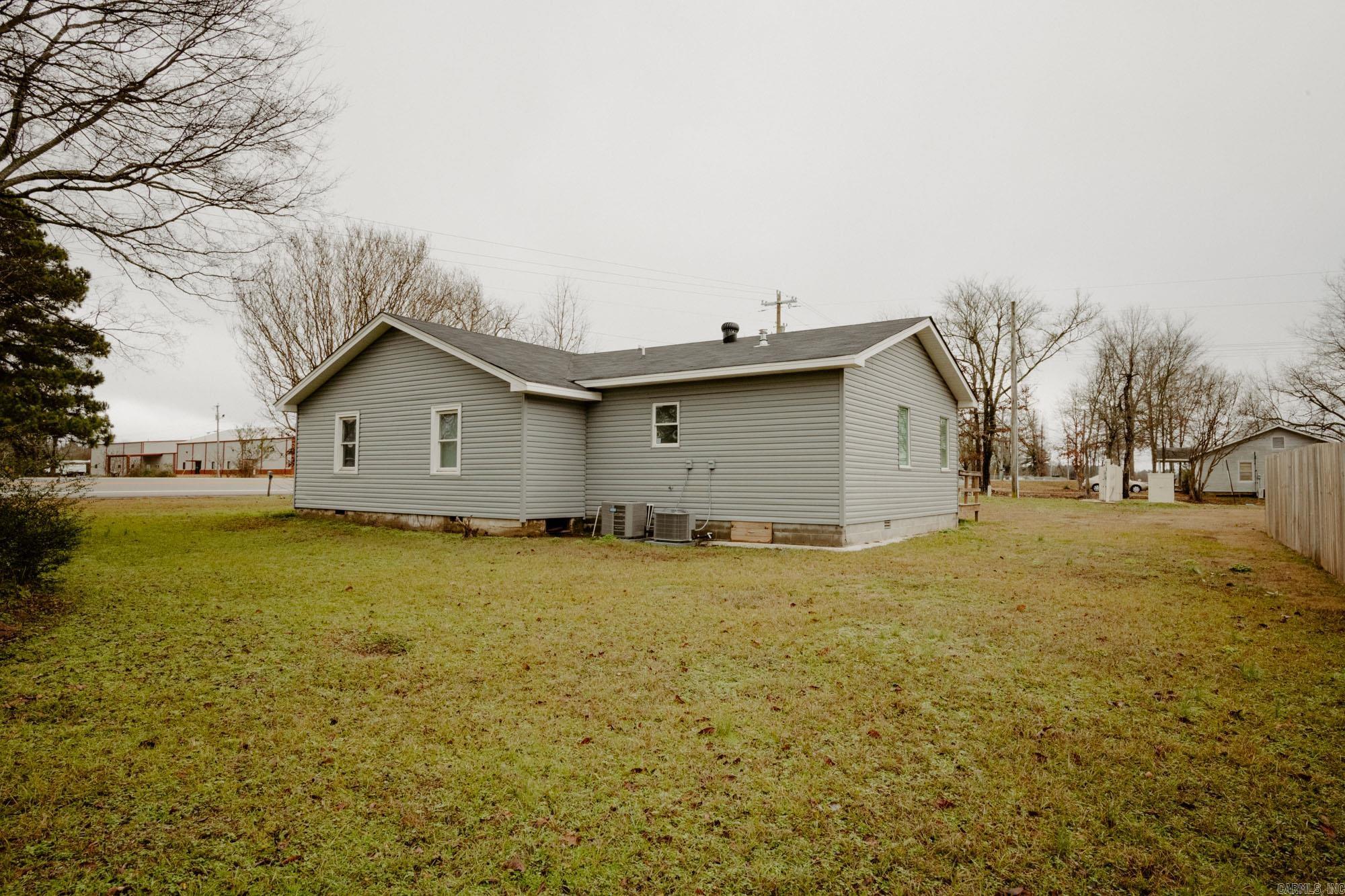 8247 N Main  Benton, AR