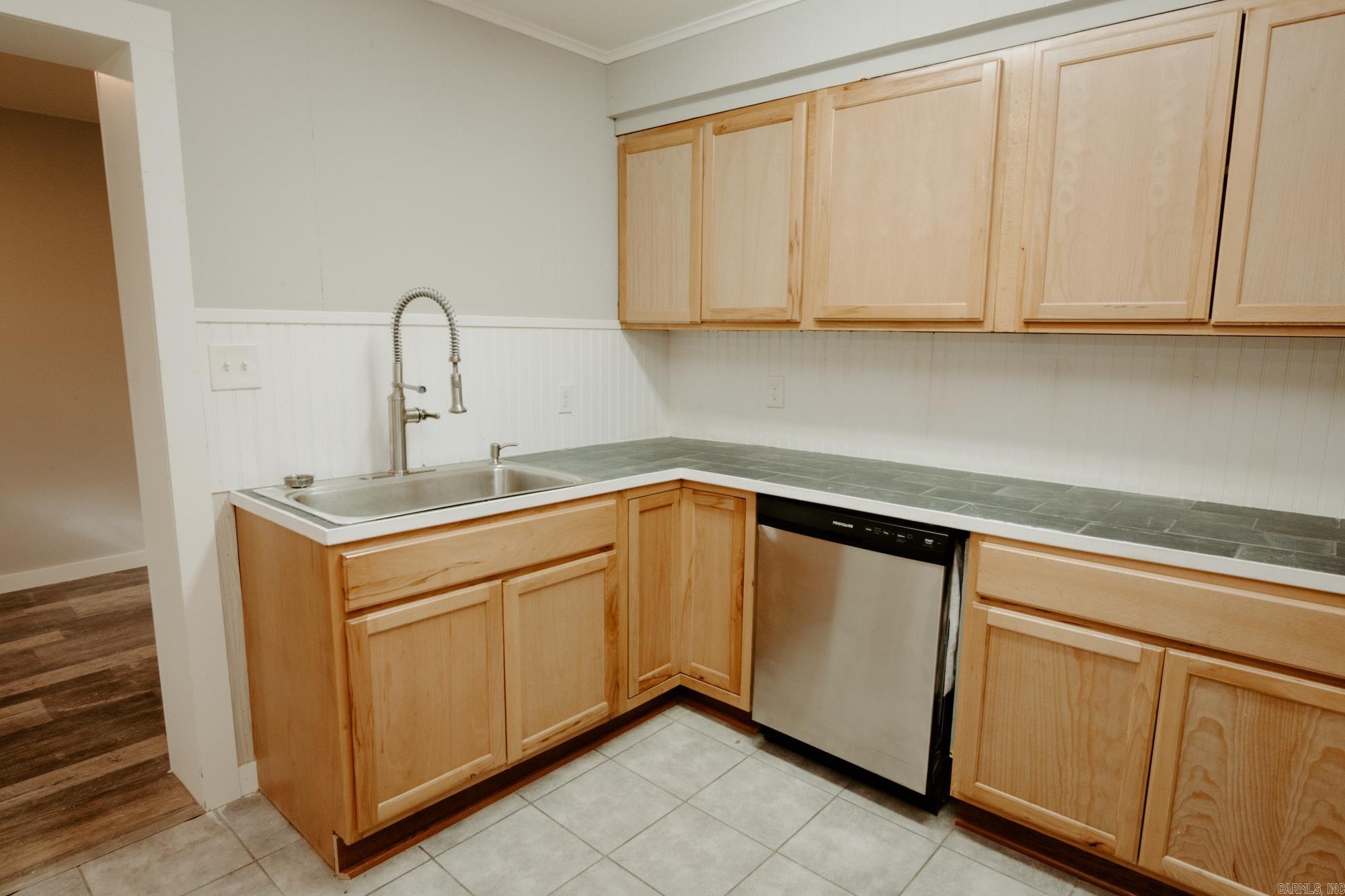 8247 N Main  Benton, AR
