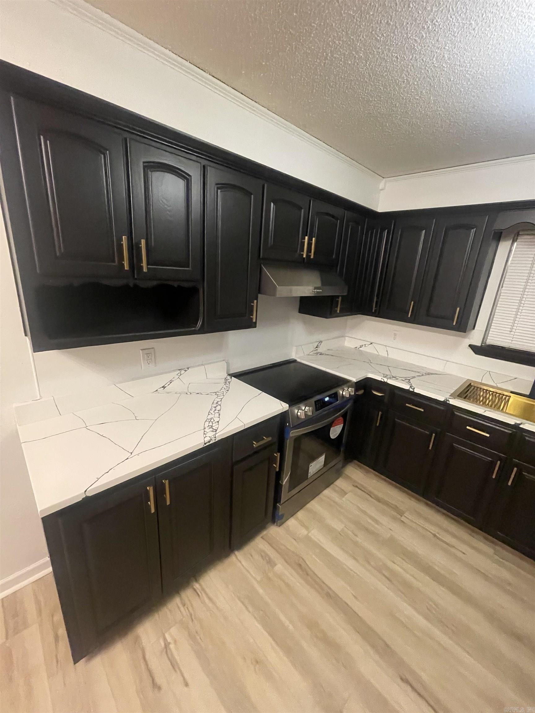 11808  St. Charles  Little Rock, AR