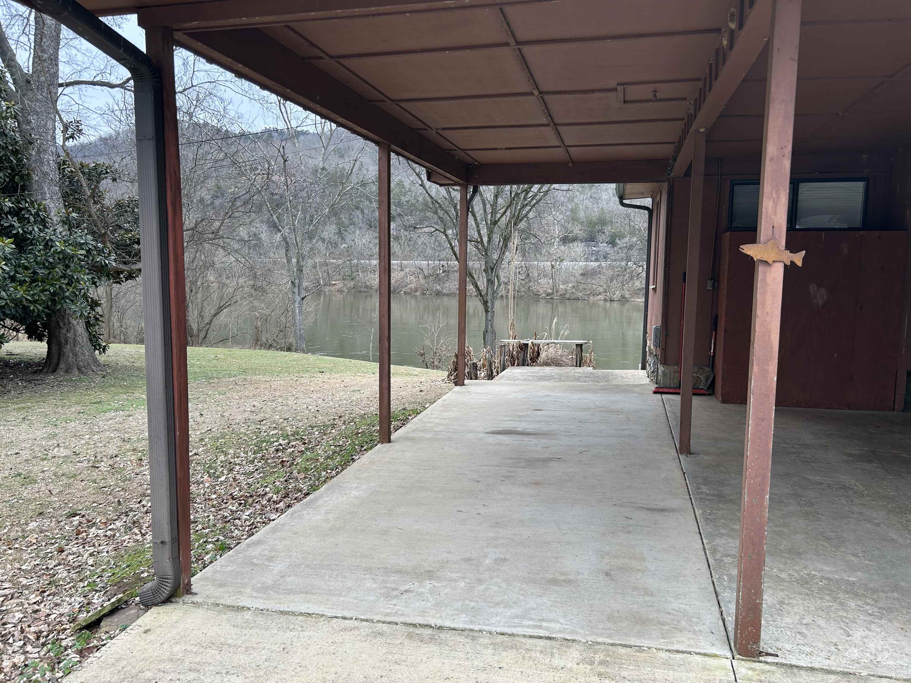 1163  Hayden Heights  Mountain View, AR