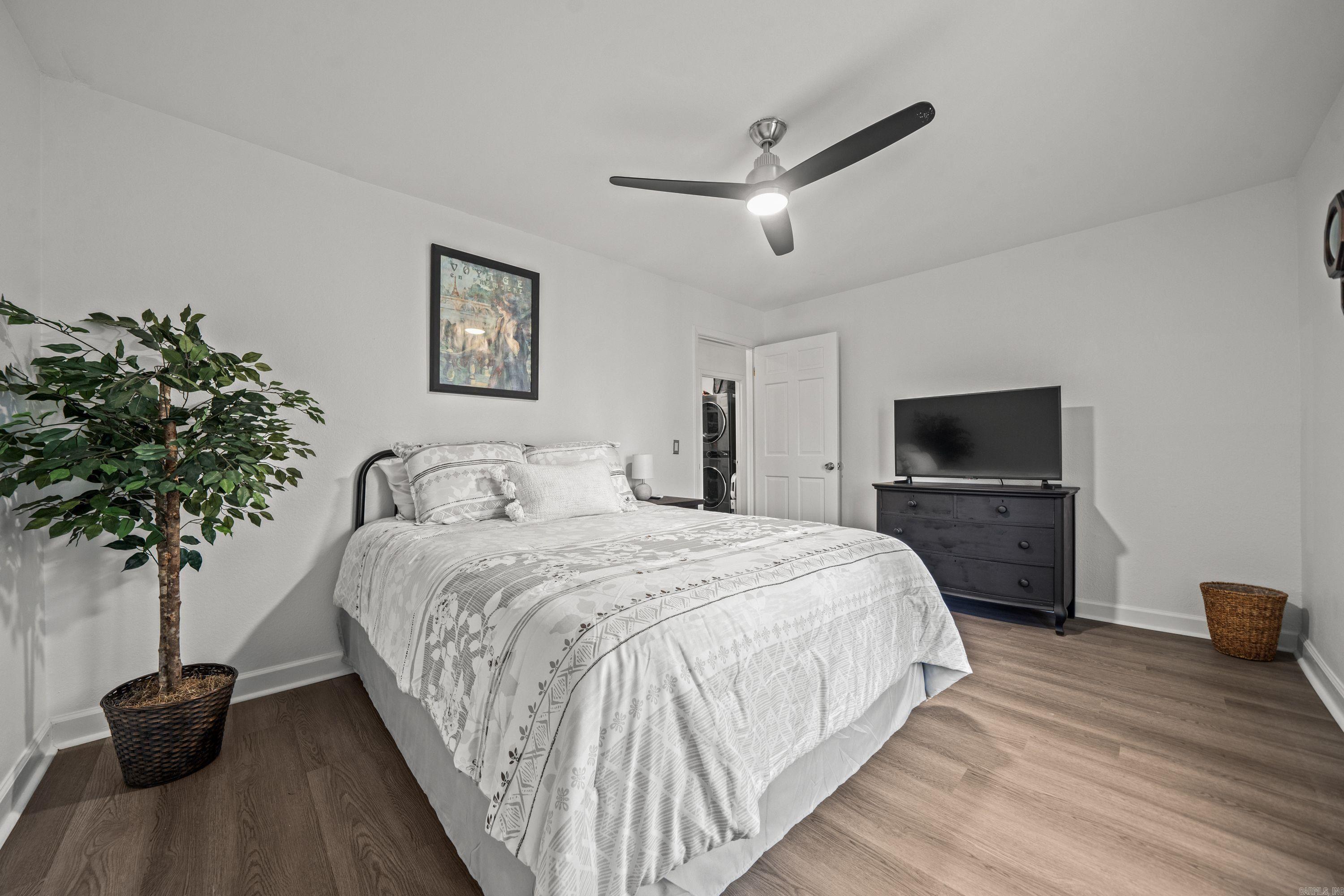 74  Laguna  Hot Springs Village, AR