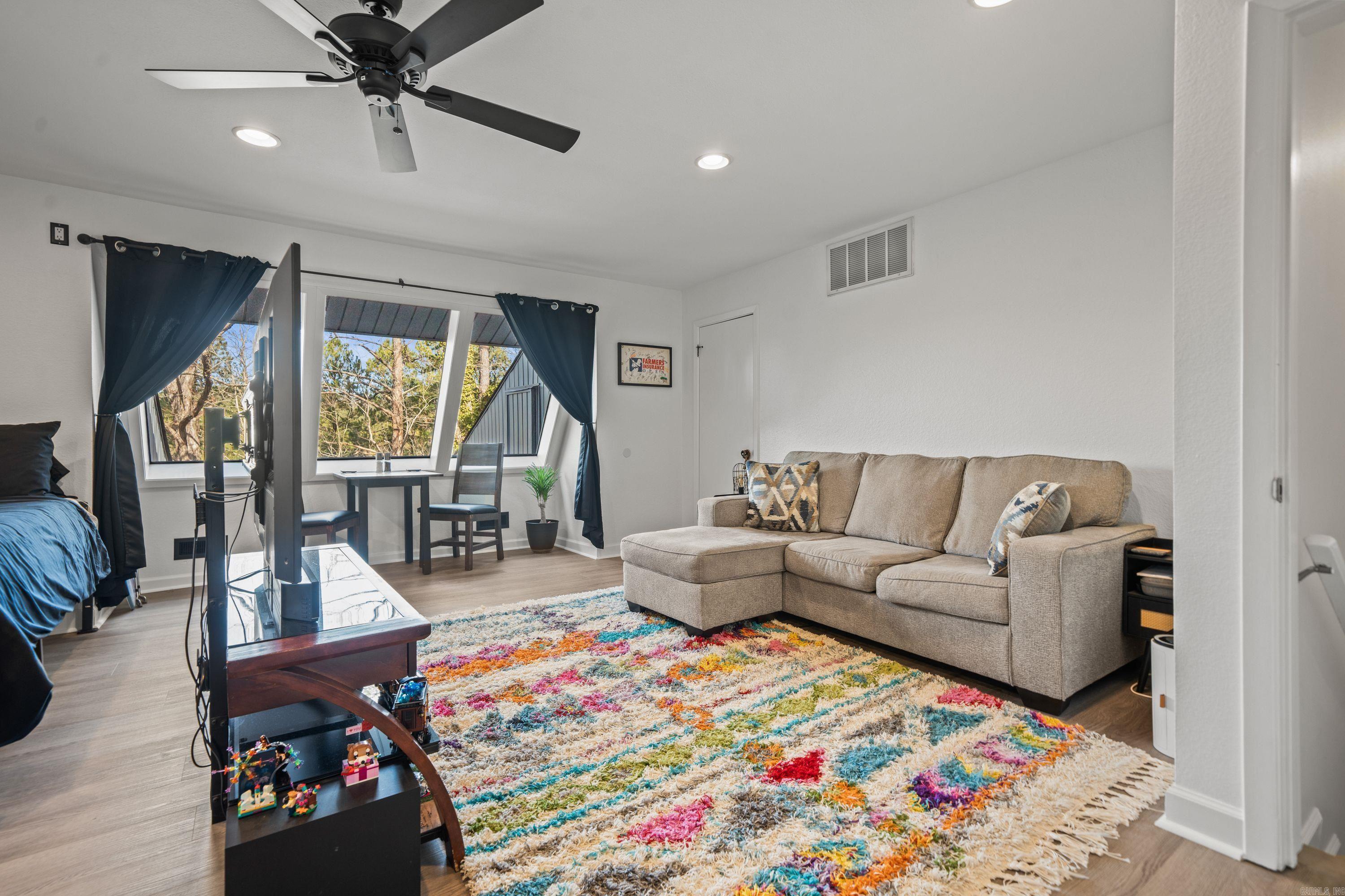 74  Laguna  Hot Springs Village, AR