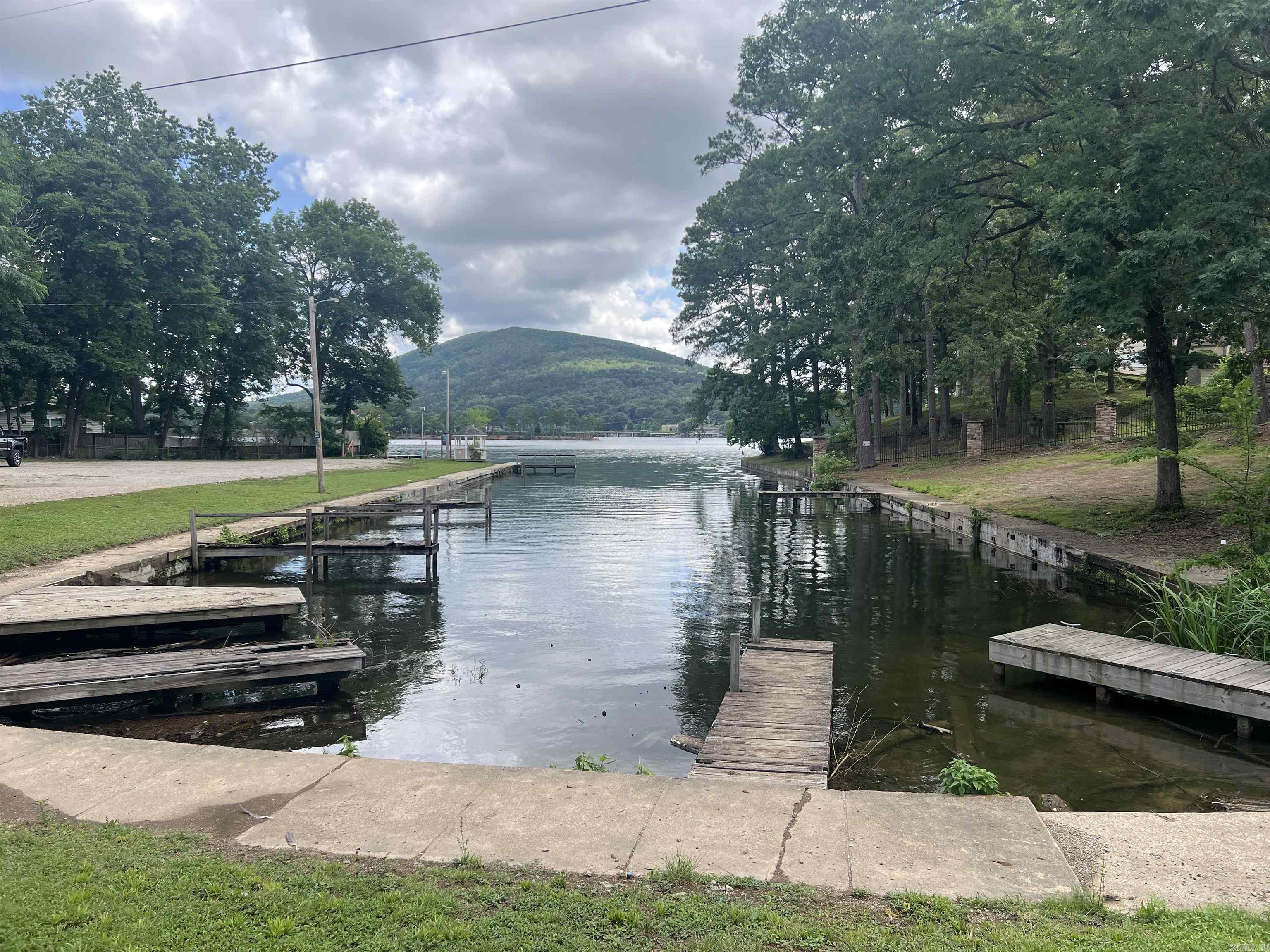 233 Bayside  Hot Springs, AR