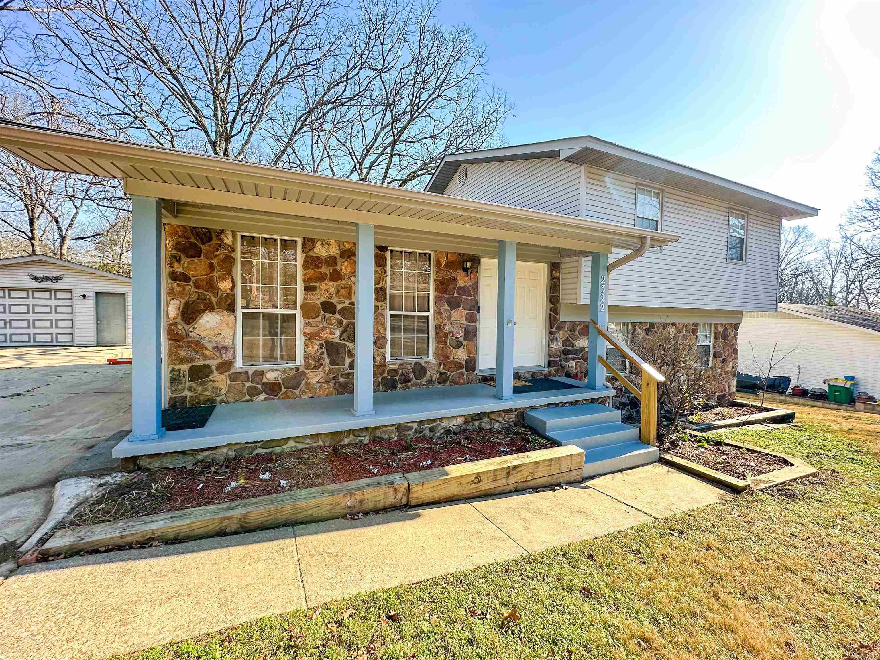 2322  Koko  Sherwood, AR