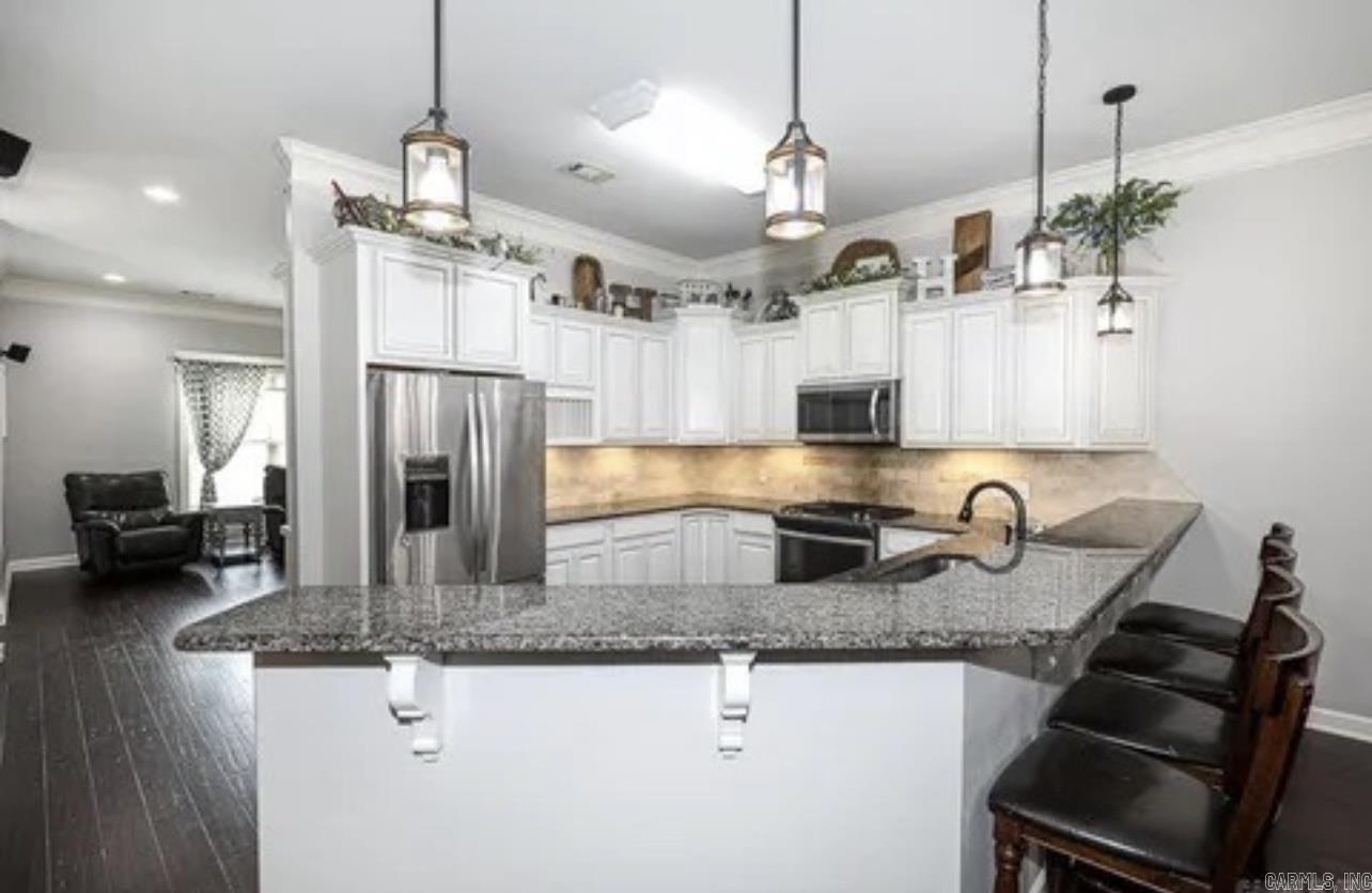 4927 Hickory Nut Lane  Bauxite, AR
