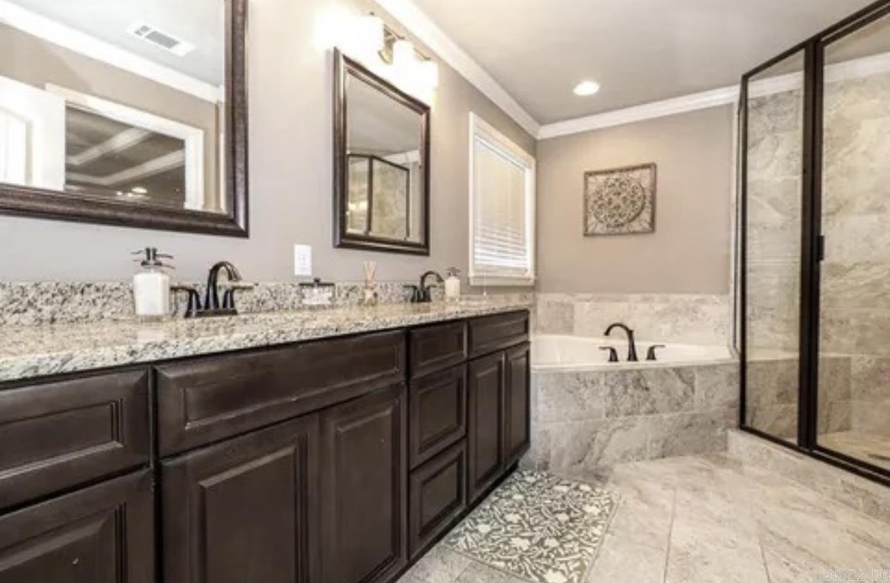 4927 Hickory Nut Lane  Bauxite, AR