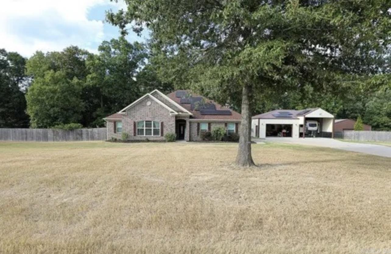 4927 Hickory Nut Lane  Bauxite, AR