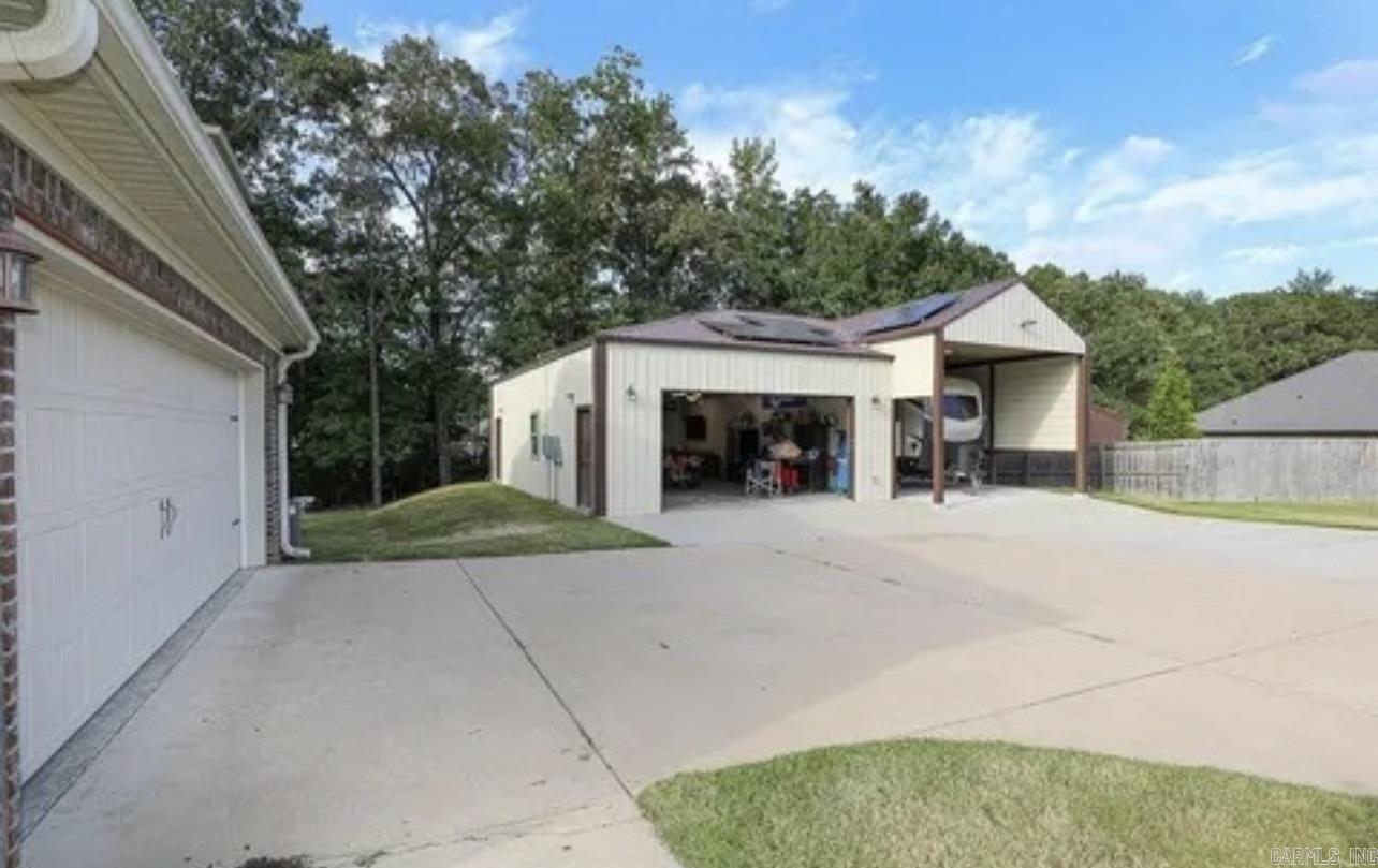 4927 Hickory Nut Lane  Bauxite, AR