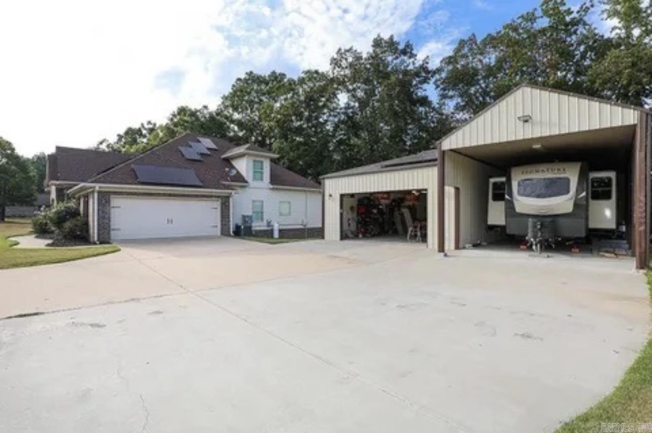 4927 Hickory Nut Lane  Bauxite, AR