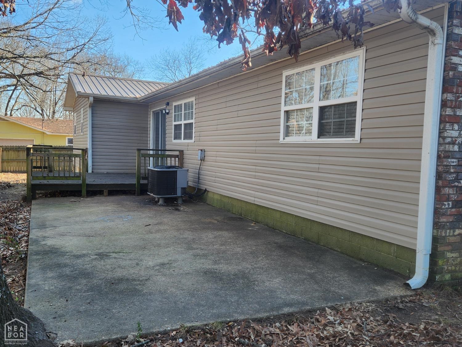 1820 W Matthews  Jonesboro, AR