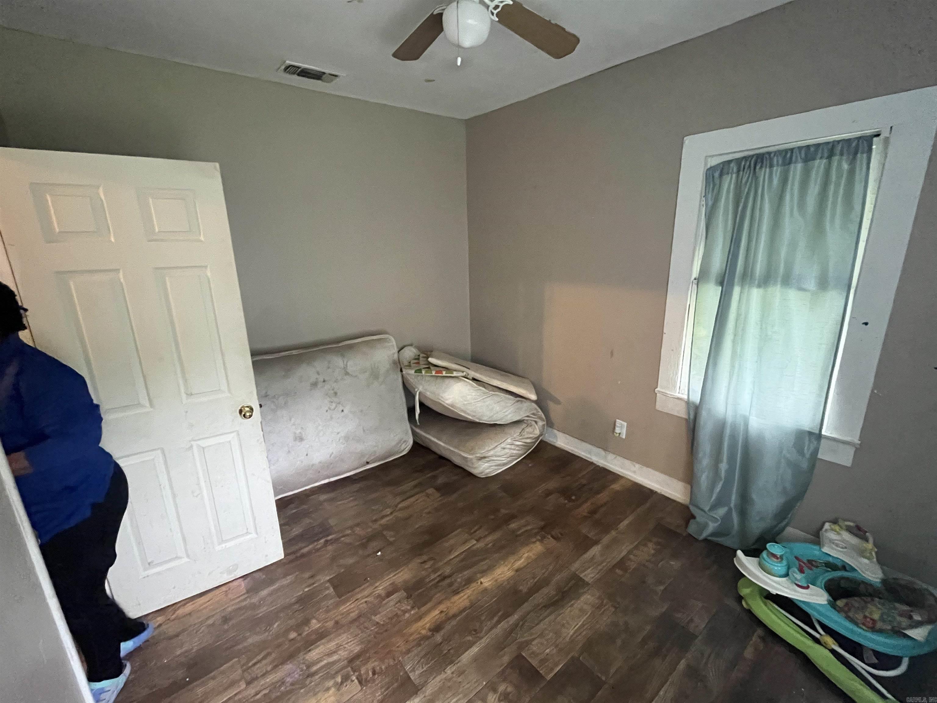 2424 S Pine  Little Rock, AR