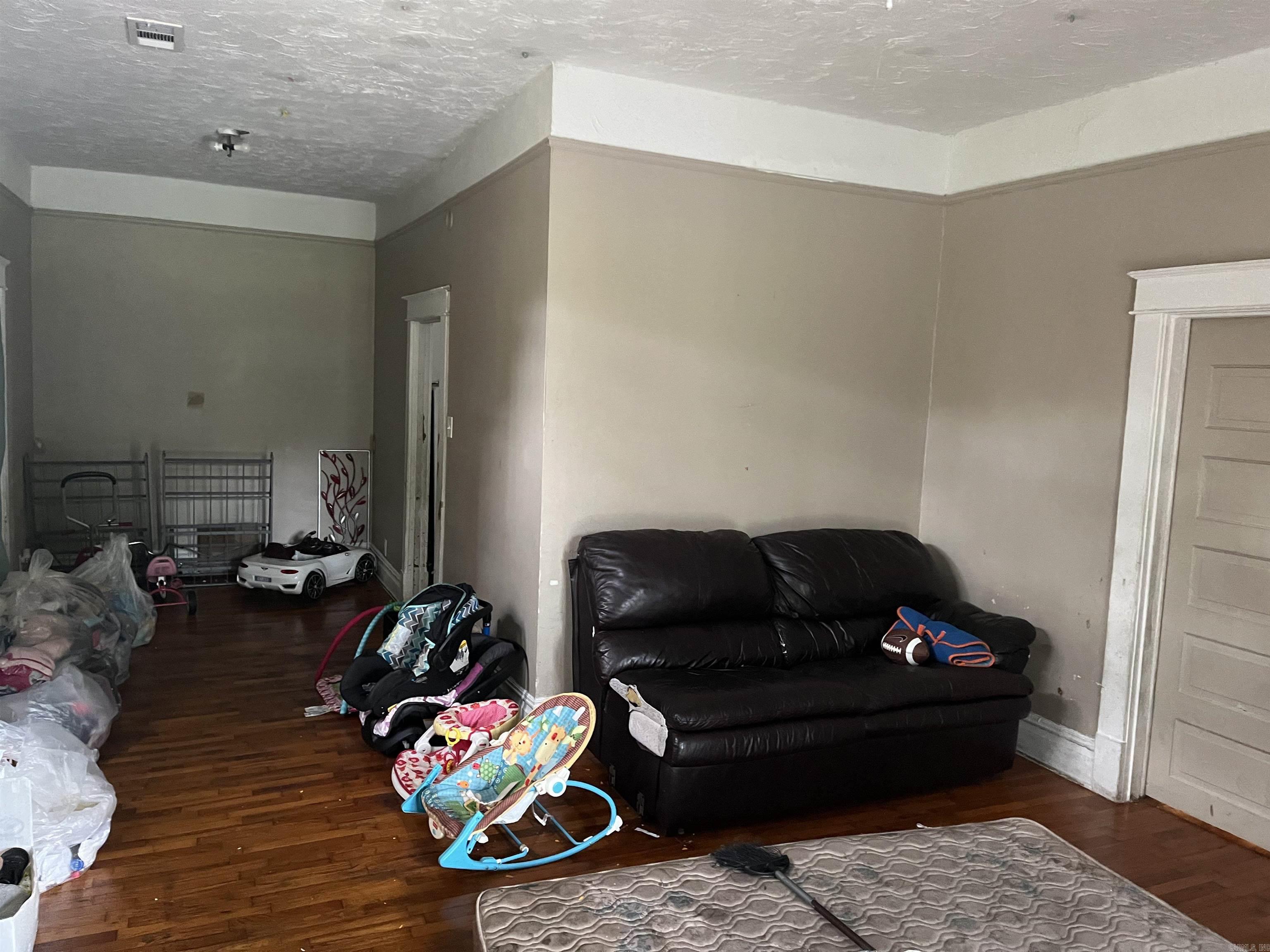 2424 S Pine  Little Rock, AR