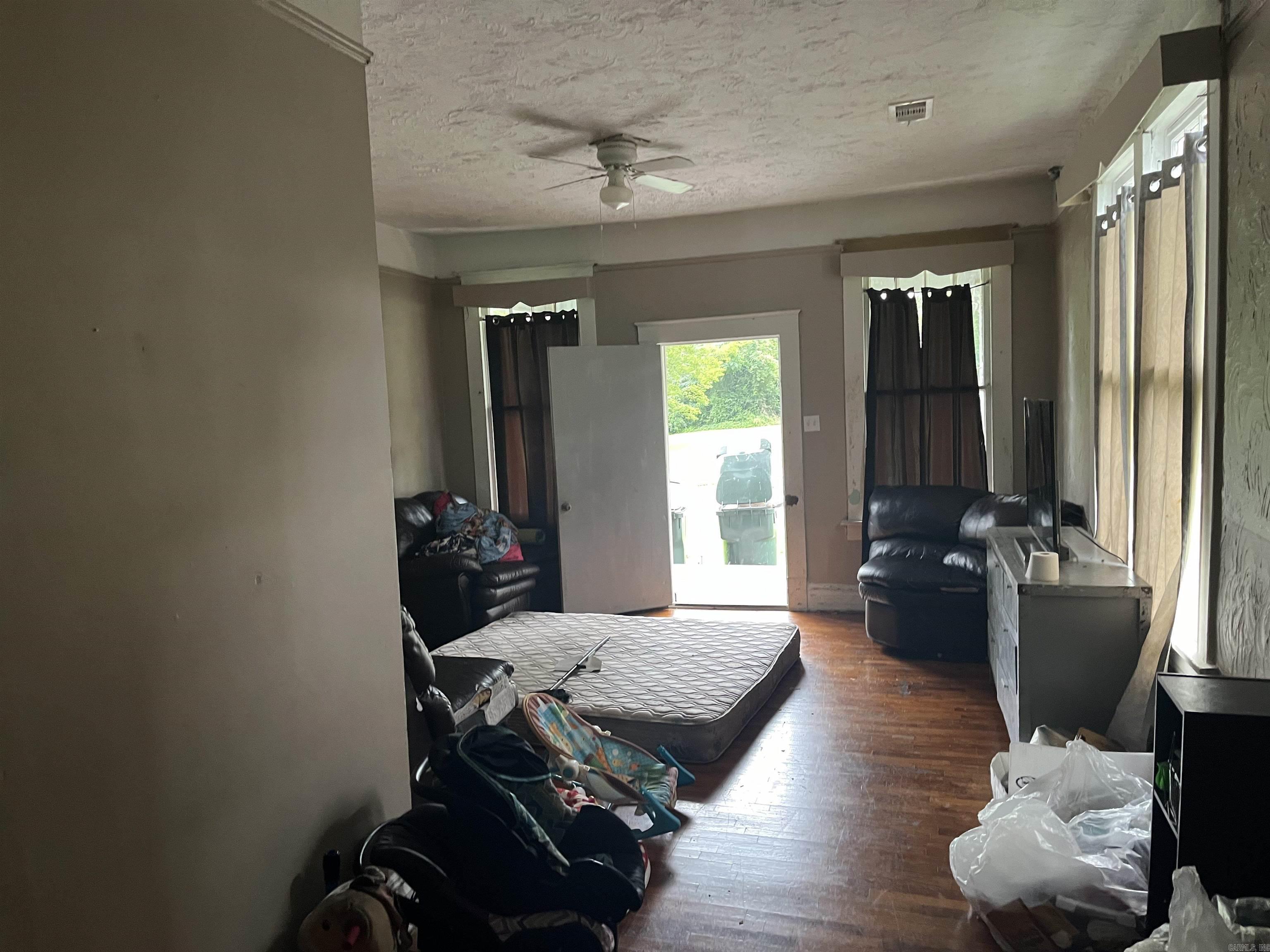 2424 S Pine  Little Rock, AR