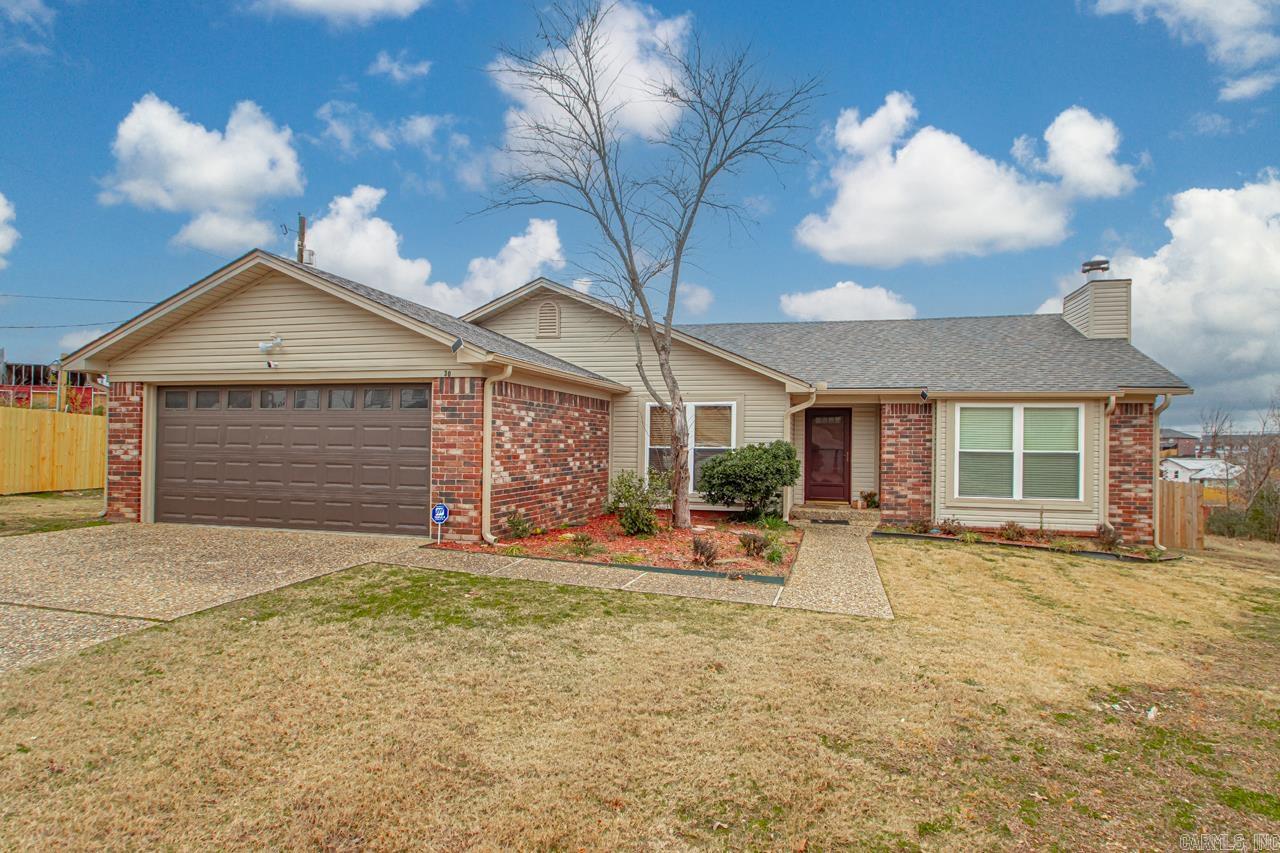 30 Summerland Court Little Rock, AR 72227