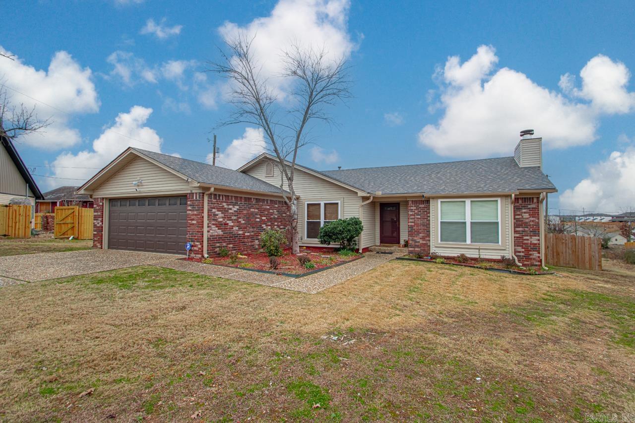 30 Summerland Court Little Rock, AR 72227
