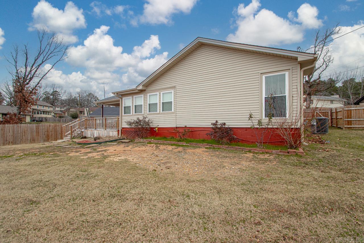 30 Summerland Court Little Rock, AR 72227