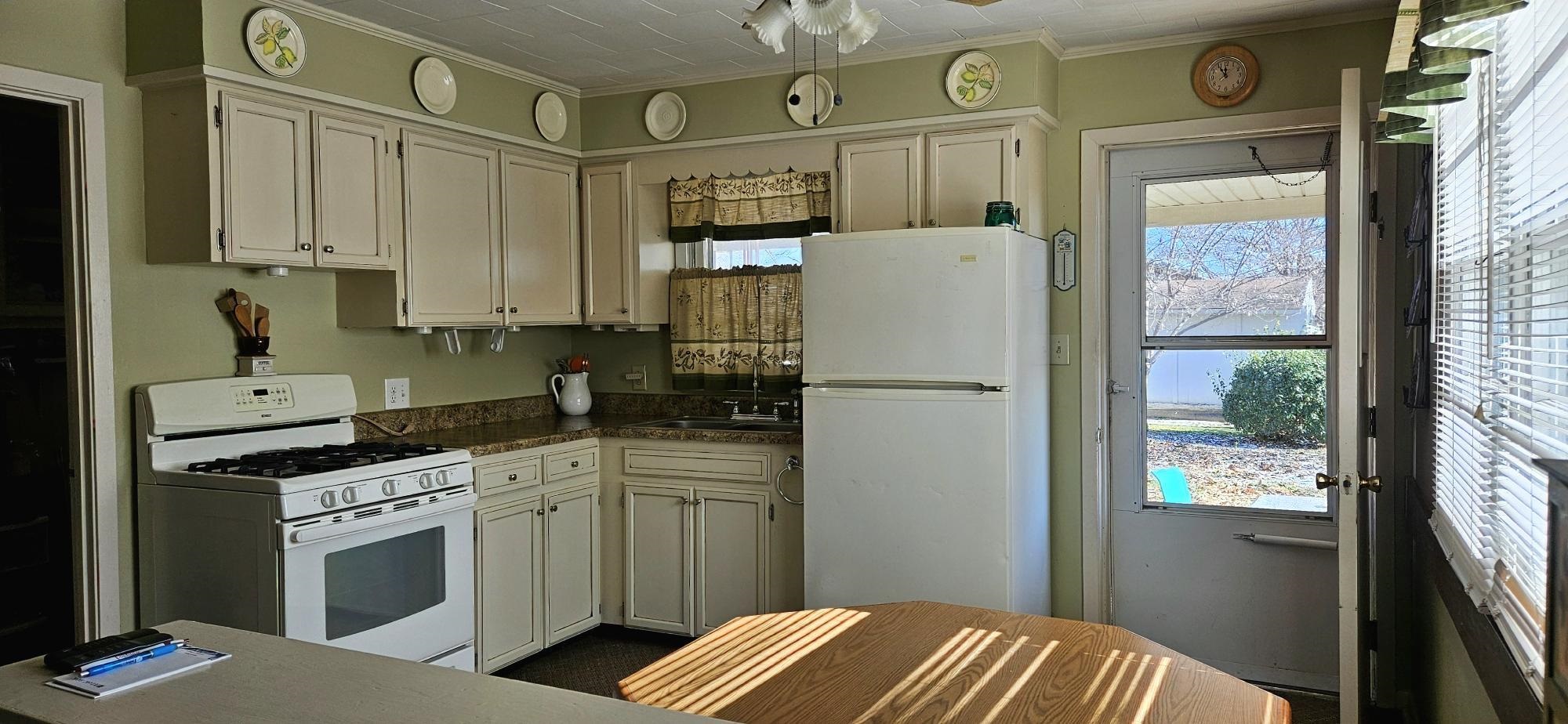 110  Edith St  Corning, AR