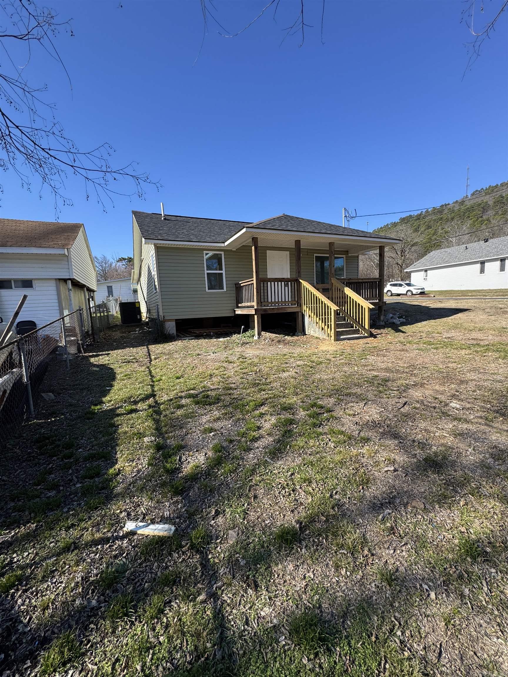 317 Lacey Street Hot Springs, AR 71913