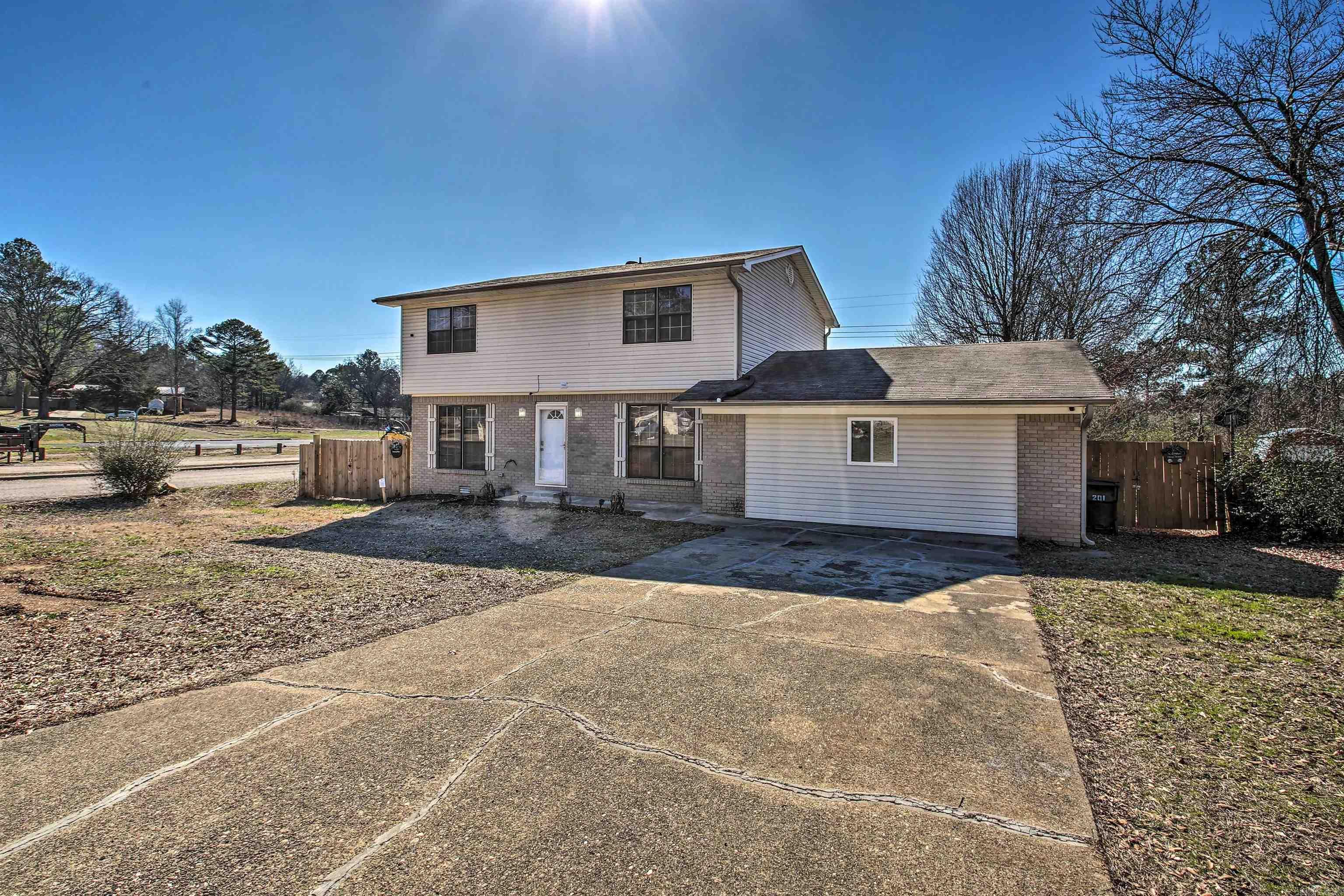 201 Fairwood  Hot Springs, AR