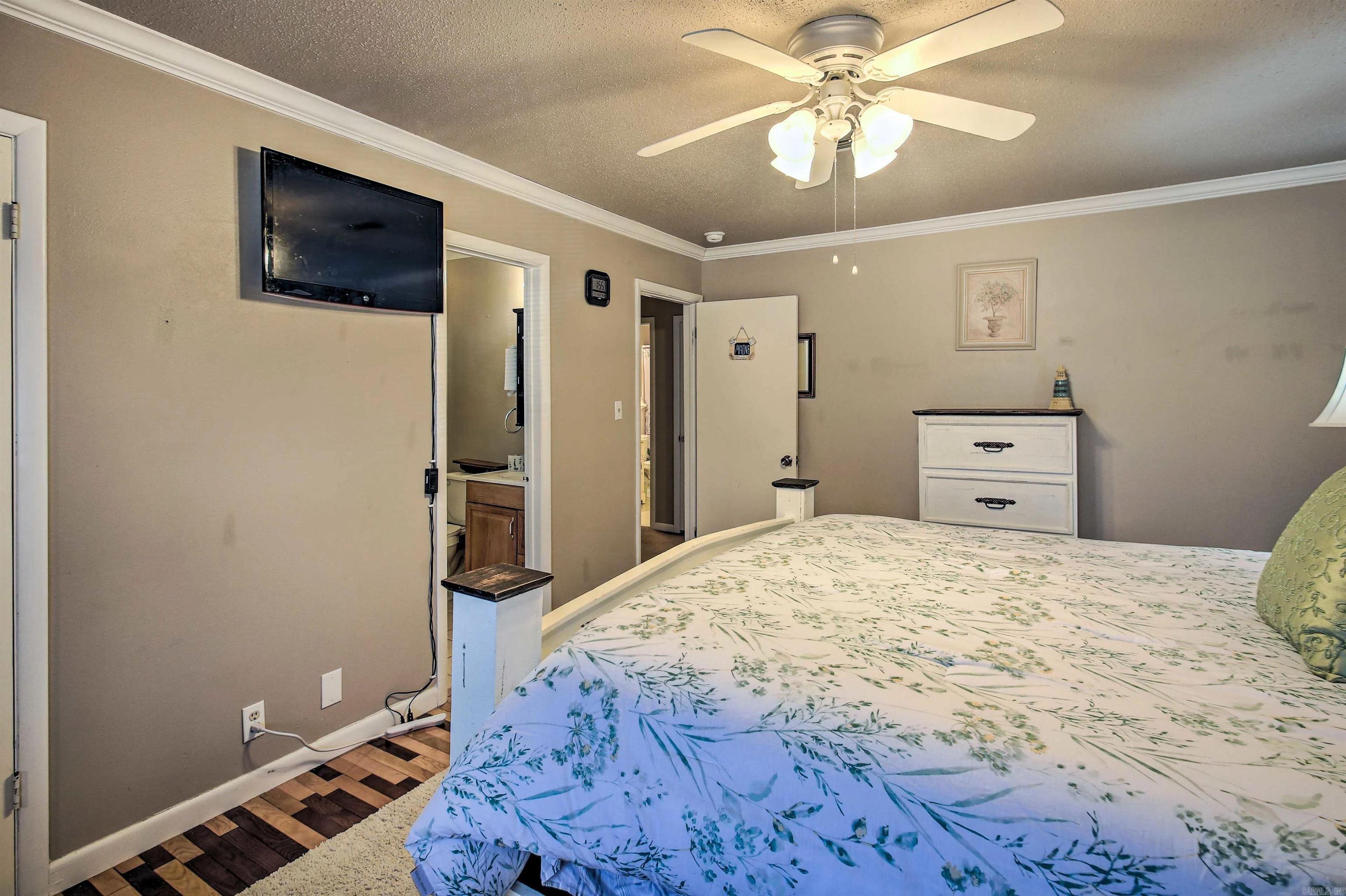 201  Fairwood  Hot Springs, AR