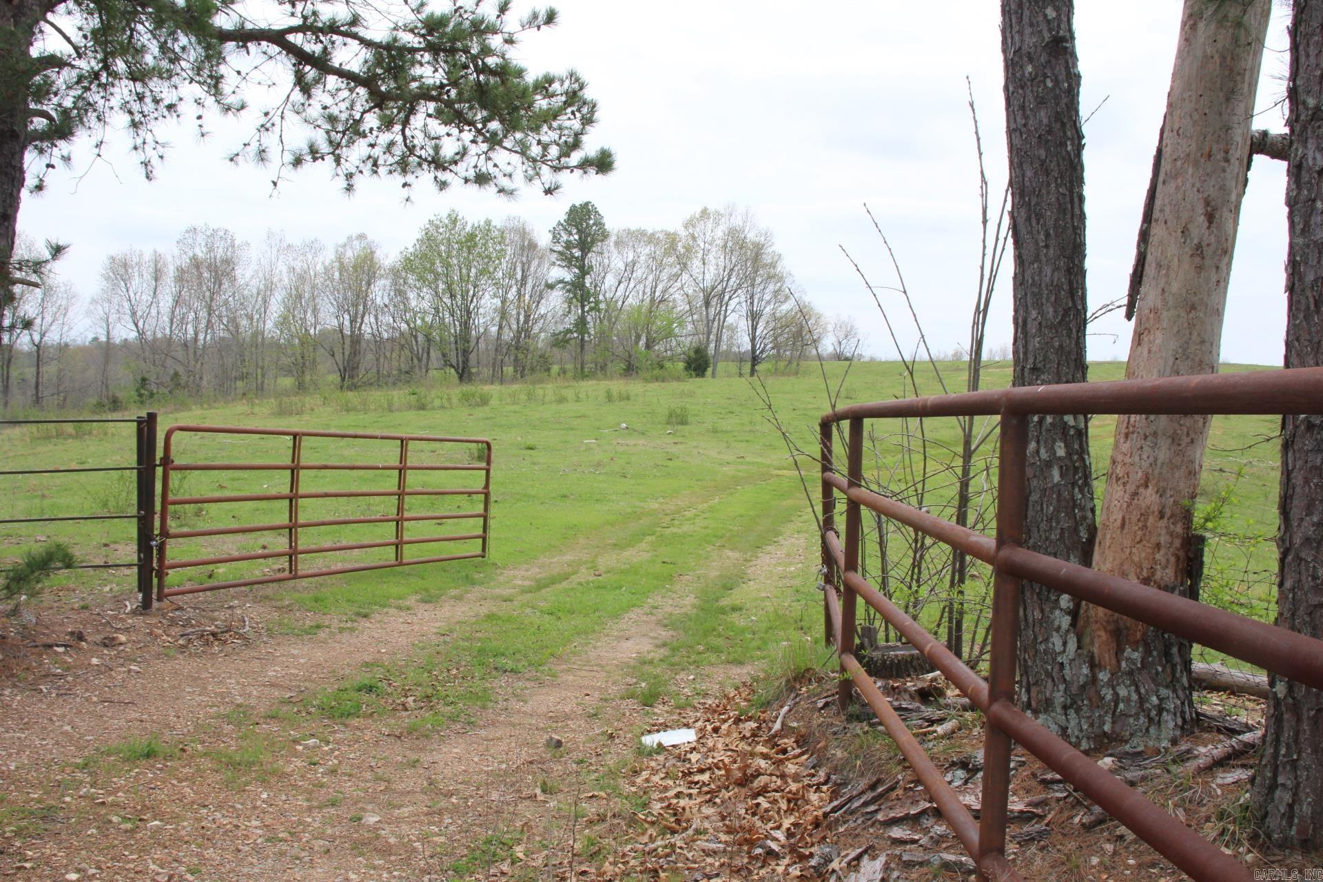 001-08184-000 N Hwy 125  Yellville, AR