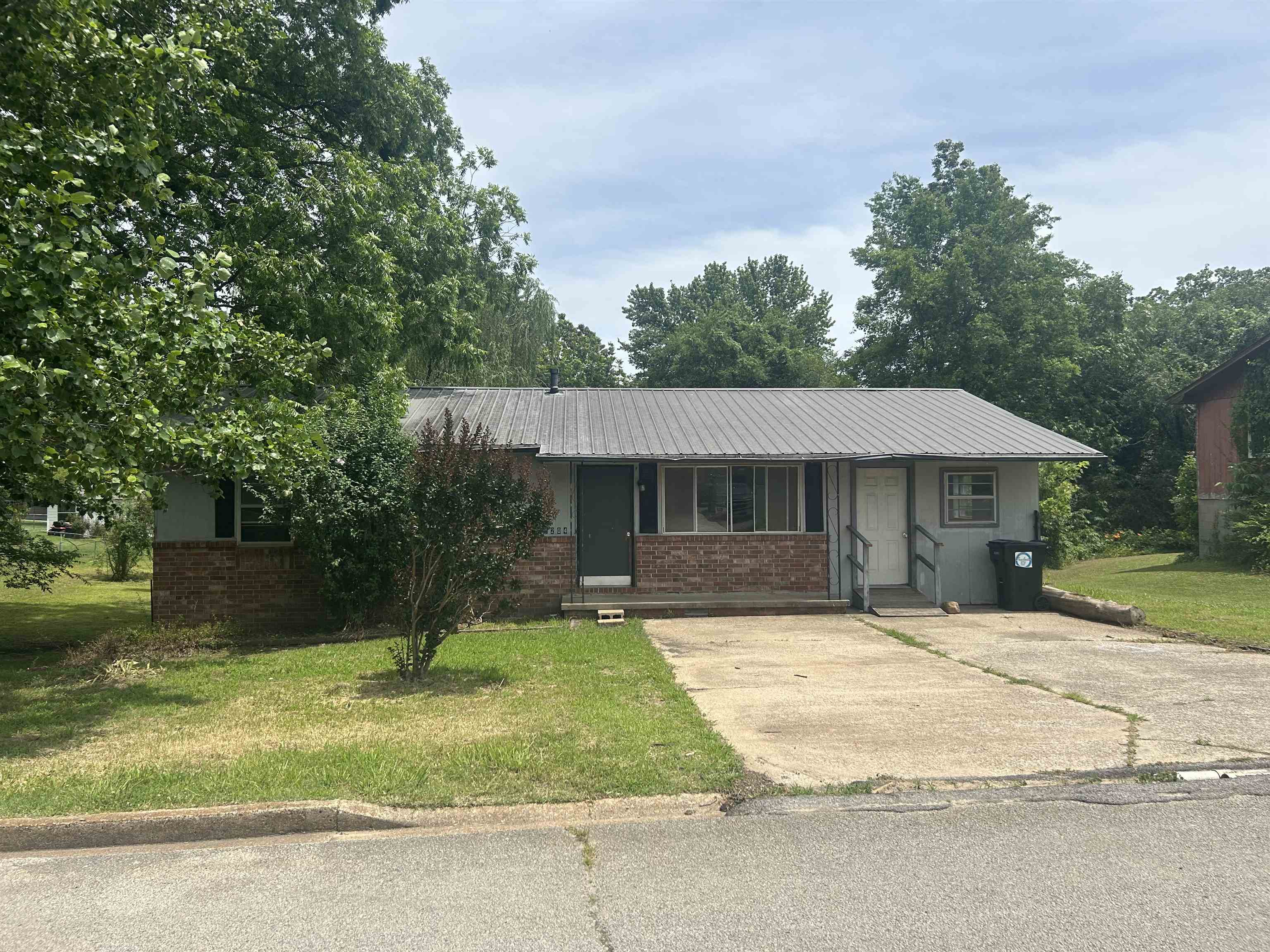 1204 S Pratt  Pocahontas, AR
