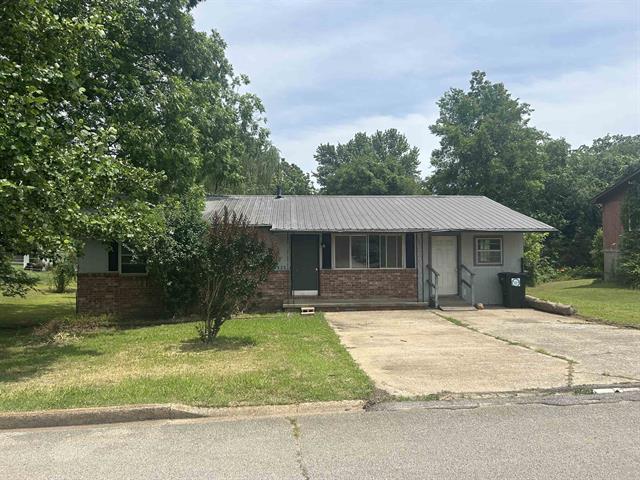 1204 S Pratt  Pocahontas, AR