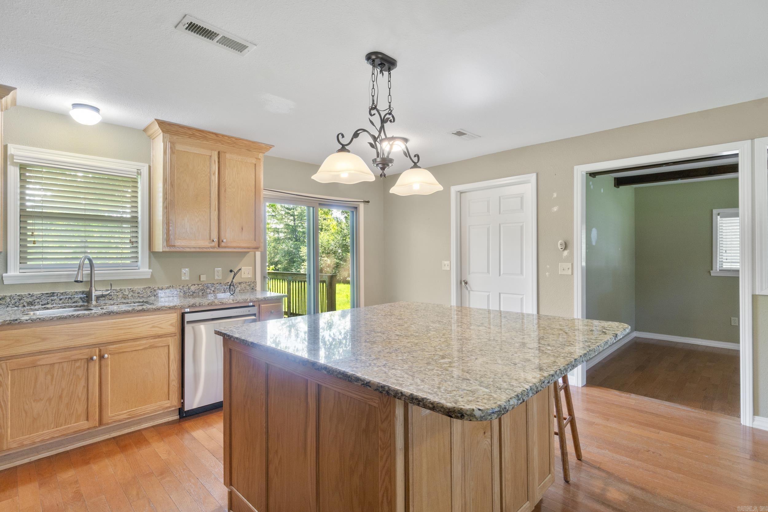 112 Cedar Crest  Clinton, AR