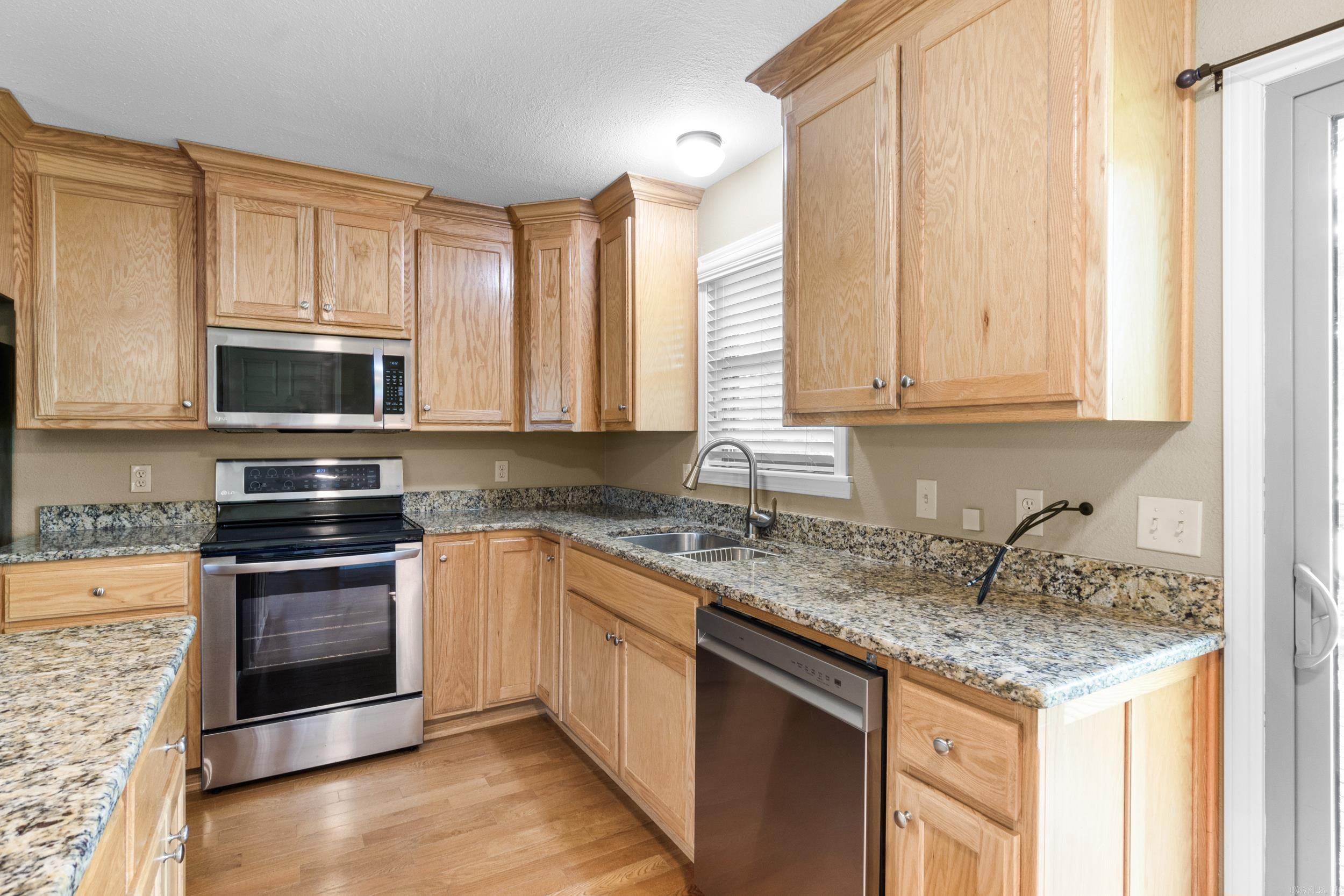 112 Cedar Crest  Clinton, AR