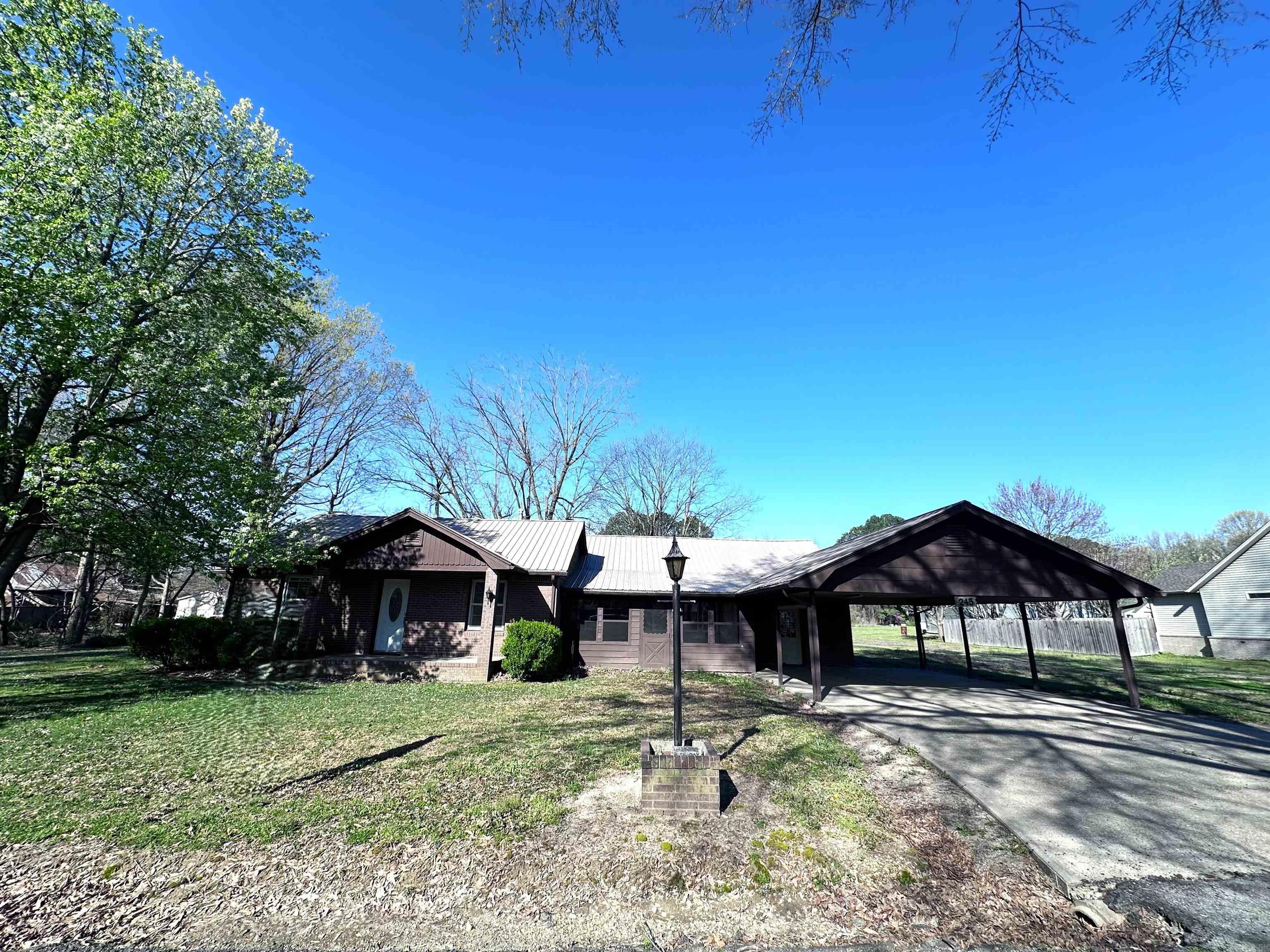 245 S 18  Piggott, AR